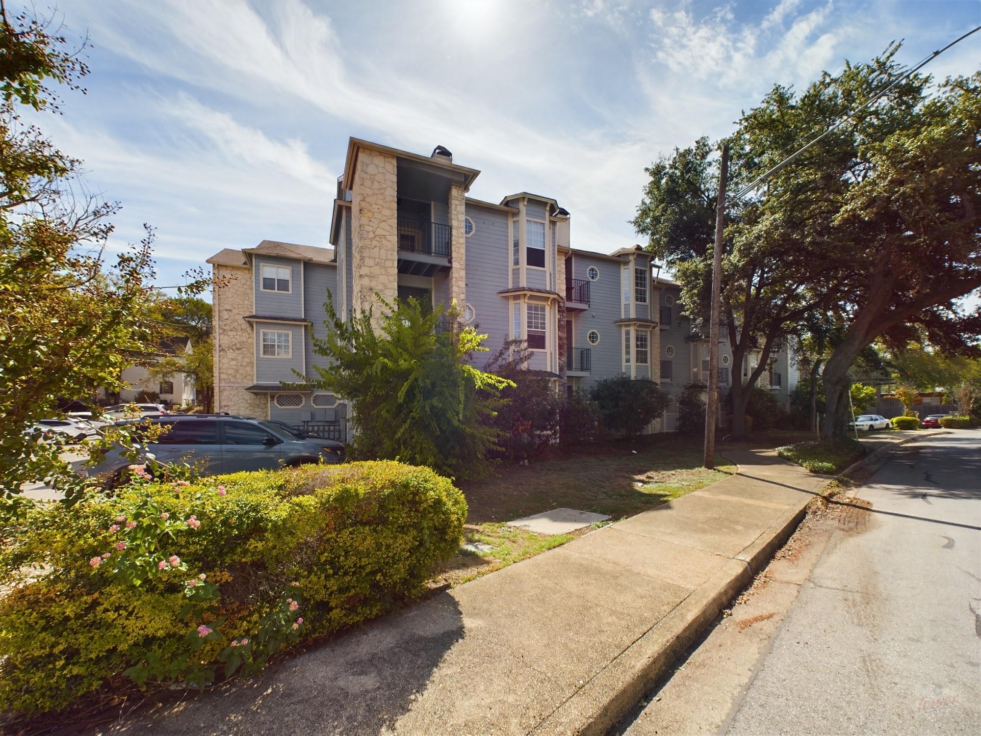 3111 Tom Green St # 202, Austin, TX 78705