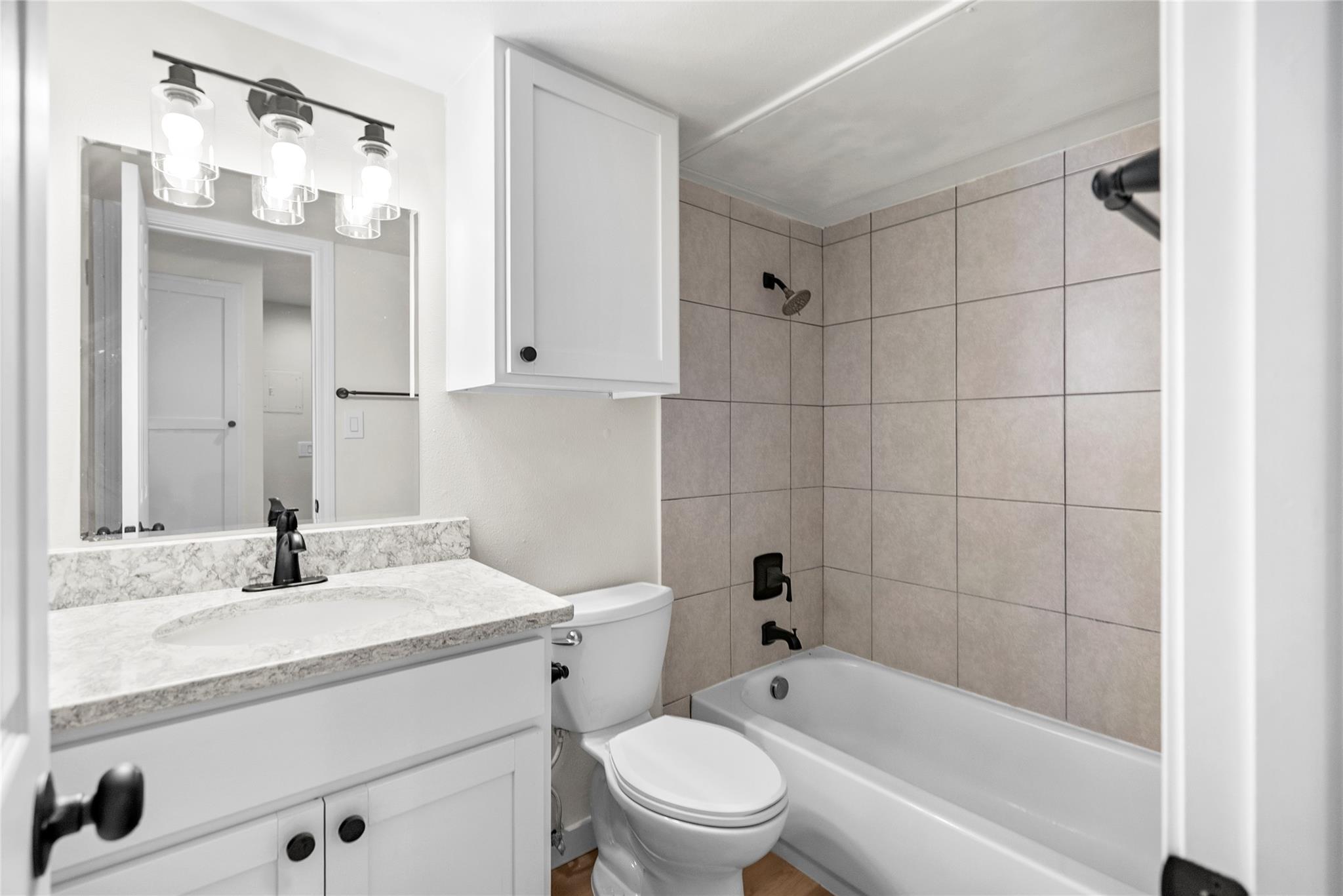 3819 Southway Dr # 208, Austin, TX 78704