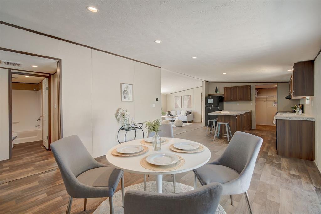 146 Shadow Oak Dr, Bastrop, TX 78602