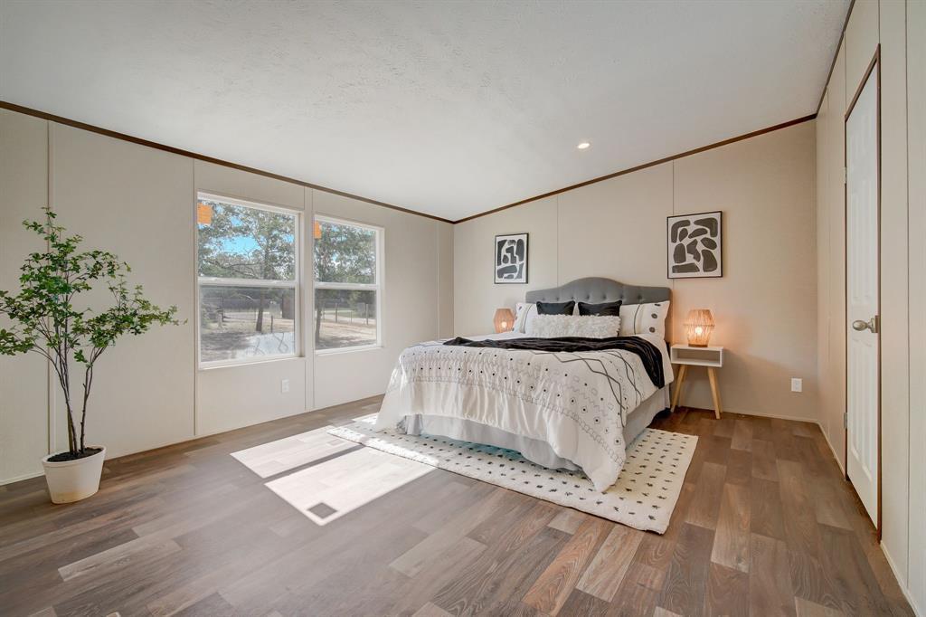 146 Shadow Oak Dr, Bastrop, TX 78602