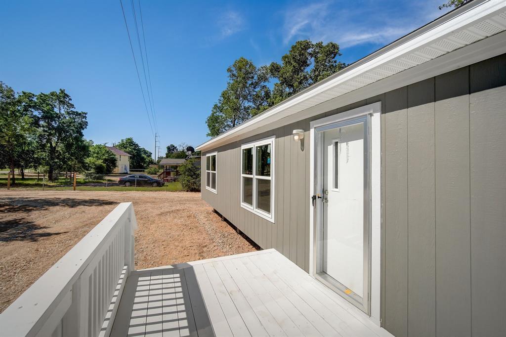 146 Shadow Oak Dr, Bastrop, TX 78602