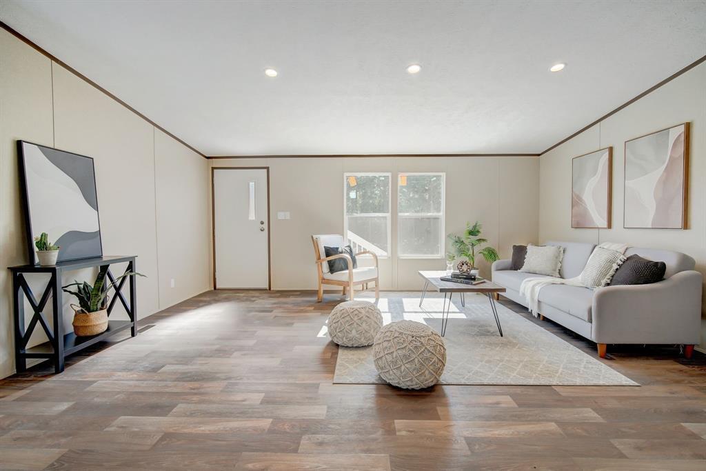 146 Shadow Oak Dr, Bastrop, TX 78602