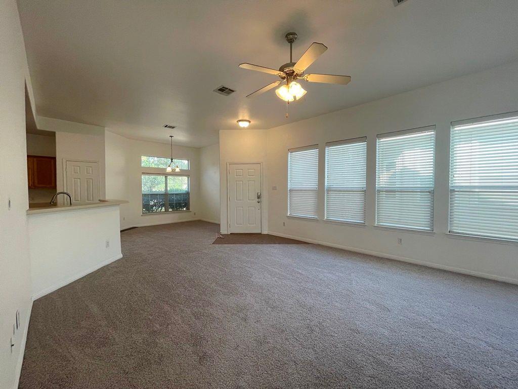 128 Otono Loop, Kyle, TX 78640