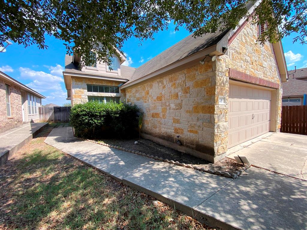 128 Otono Loop, Kyle, TX 78640