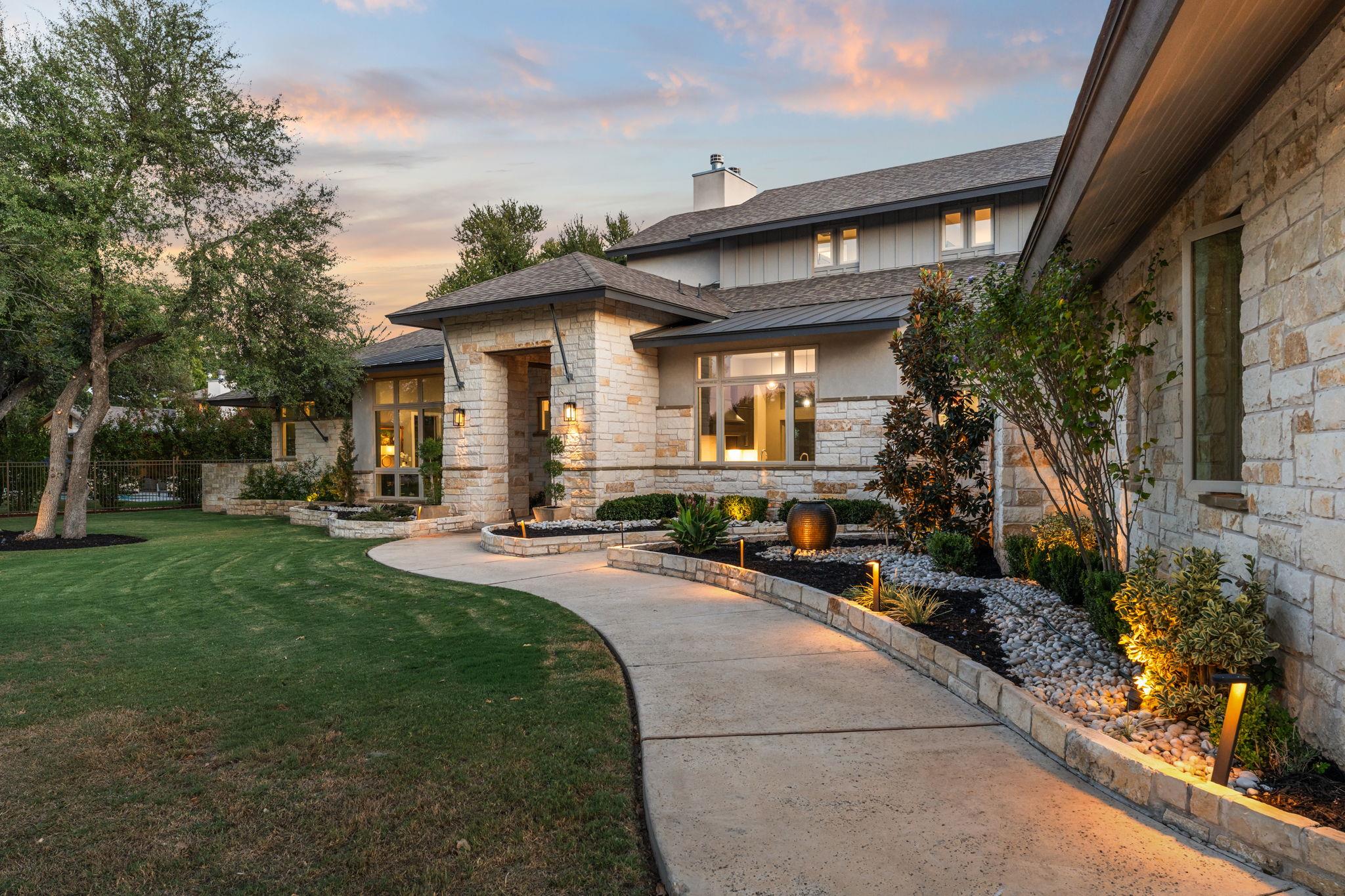 425 Bunker Ranch Blvd, Dripping Springs, TX 78620