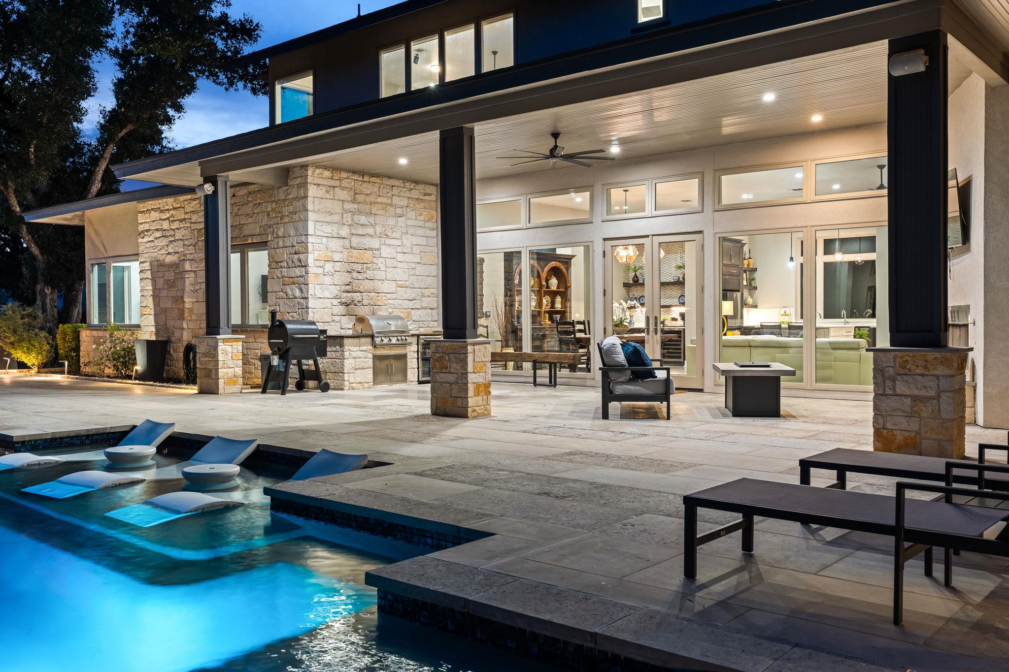 425 Bunker Ranch Blvd, Dripping Springs, TX 78620