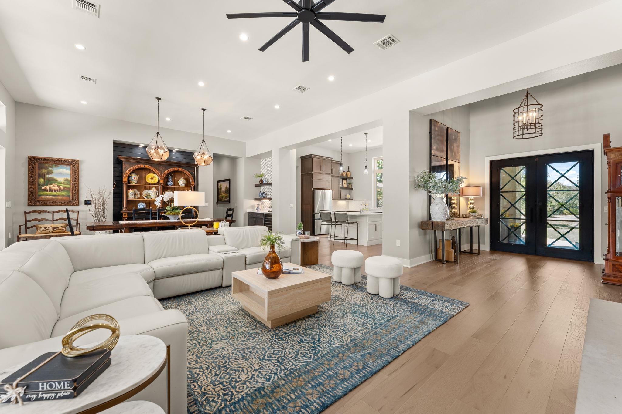 425 Bunker Ranch Blvd, Dripping Springs, TX 78620