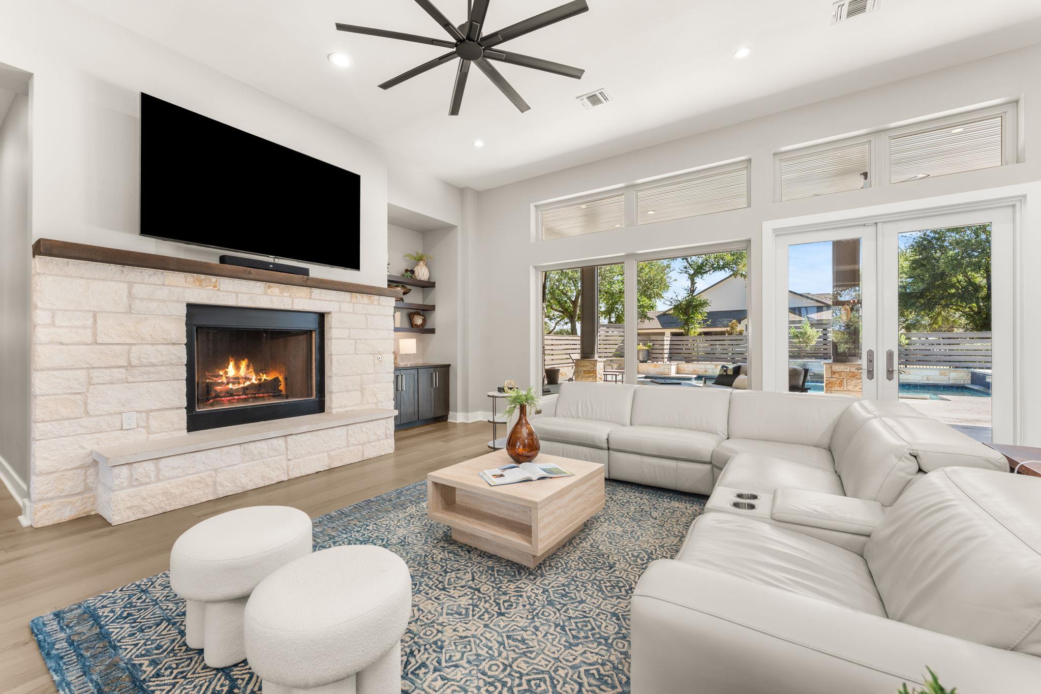 425 Bunker Ranch Blvd, Dripping Springs, TX 78620