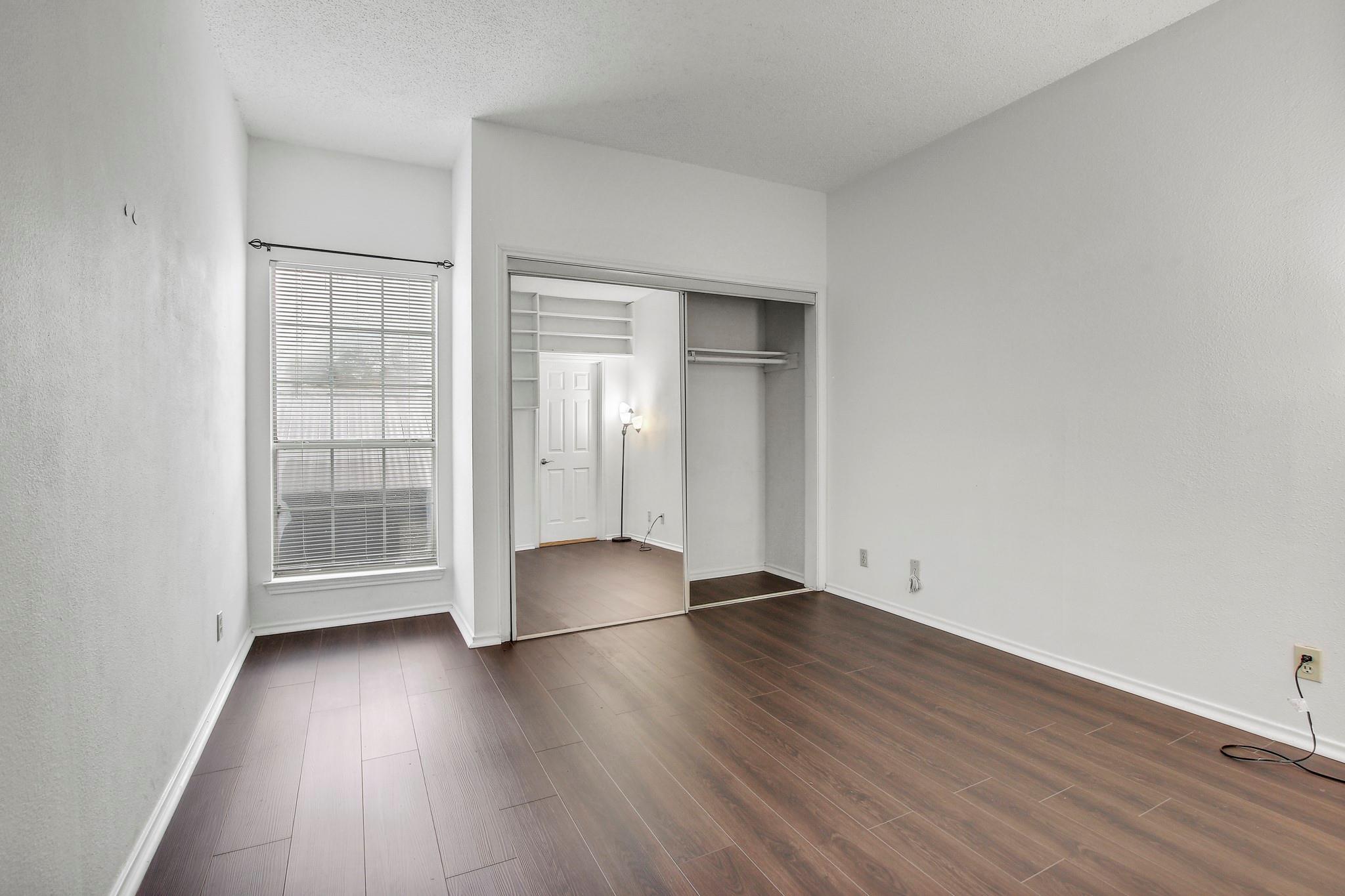 700 S 1st St # 304, Austin, TX 78704