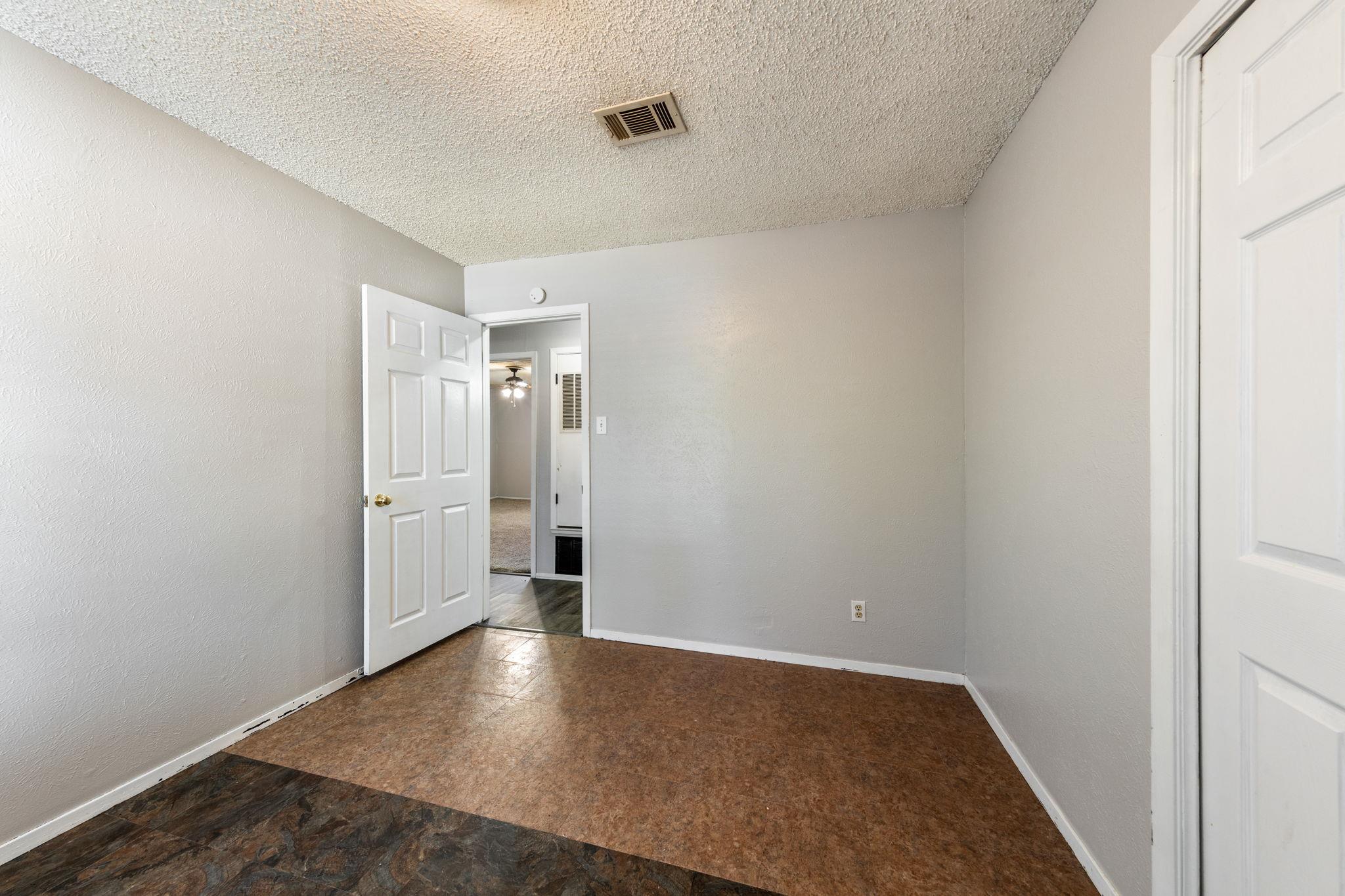 1202 Wroxton Way, Round Rock, TX 78664