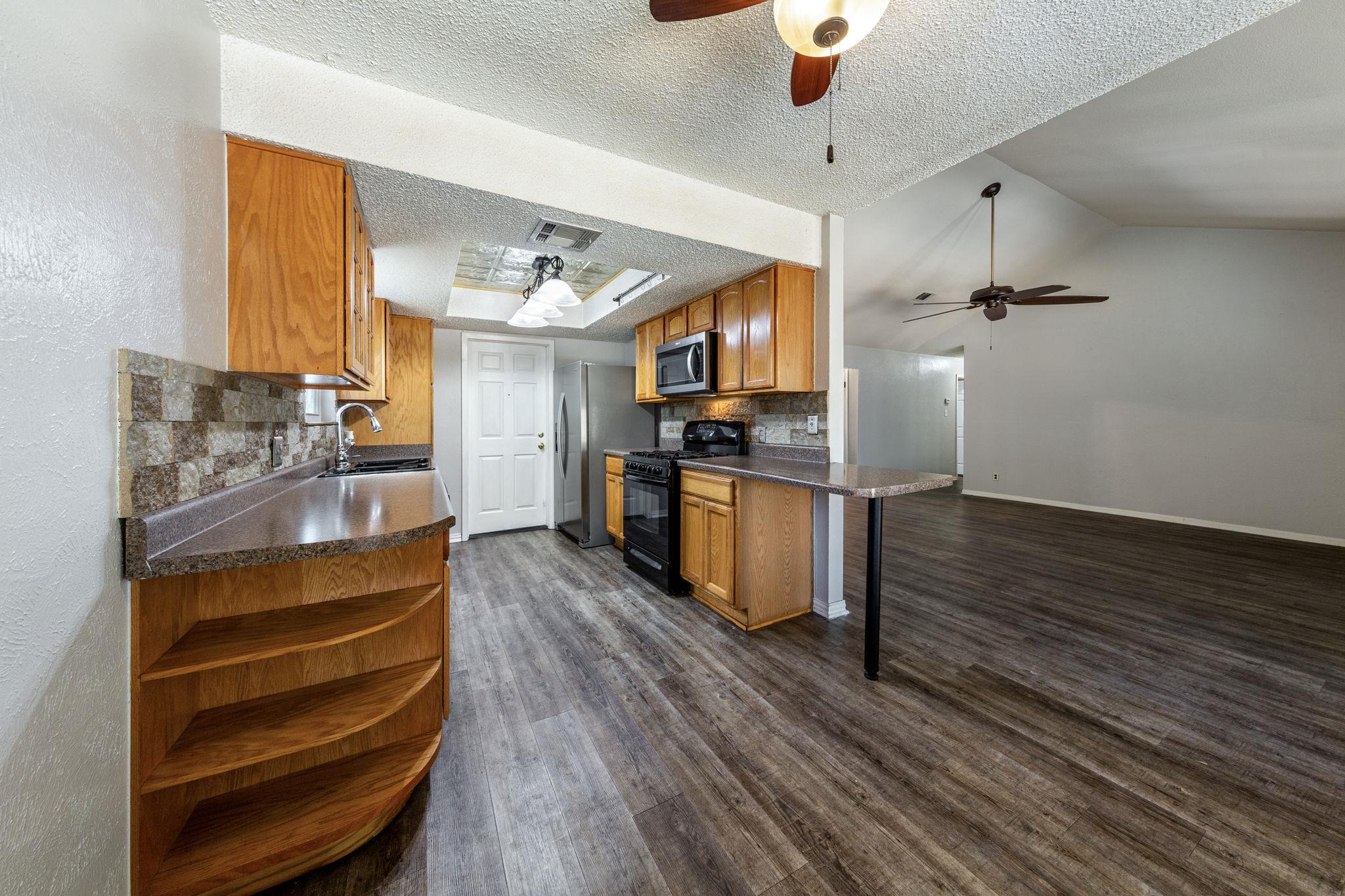 1202 Wroxton Way, Round Rock, TX 78664