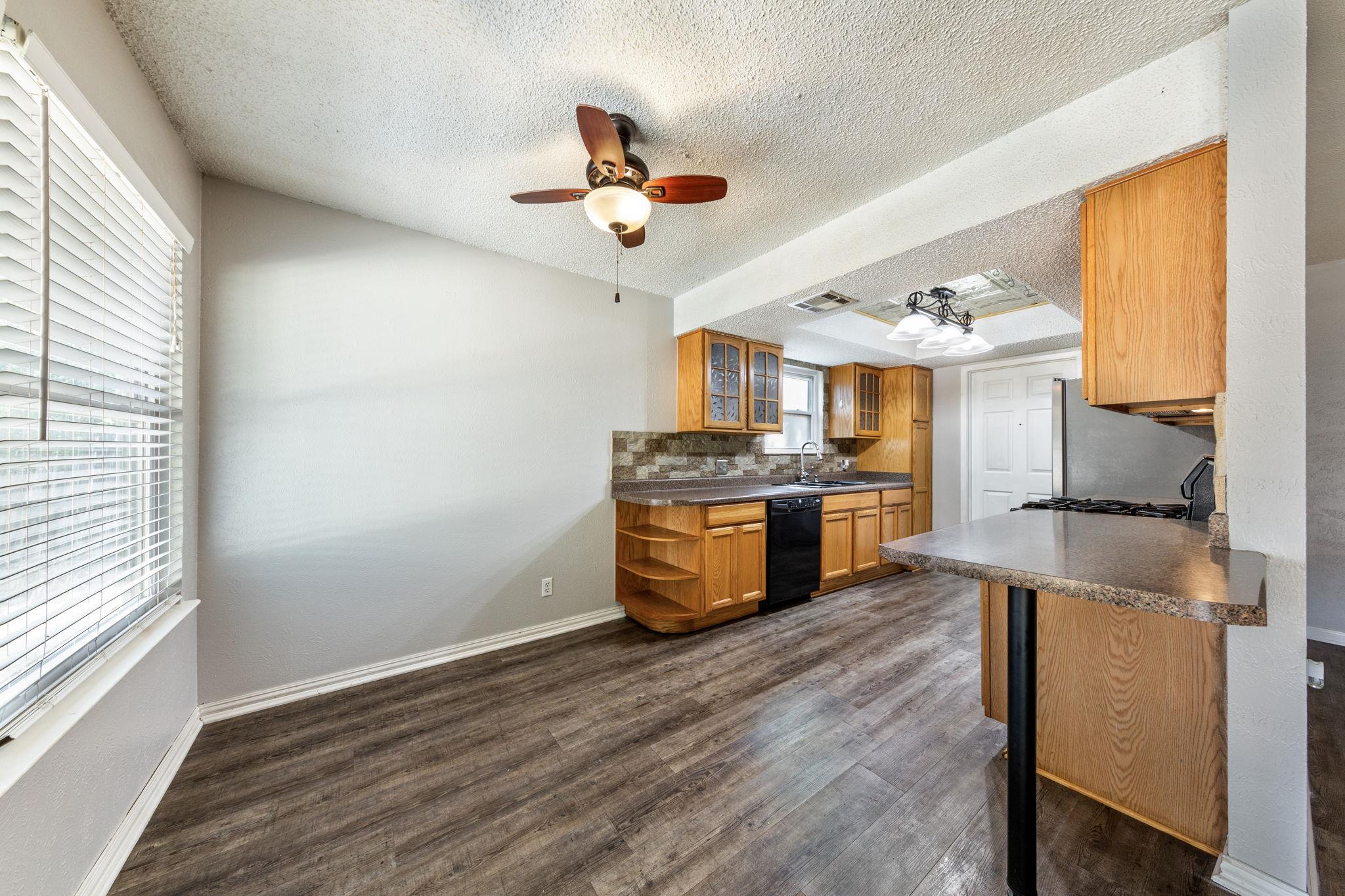 1202 Wroxton Way, Round Rock, TX 78664