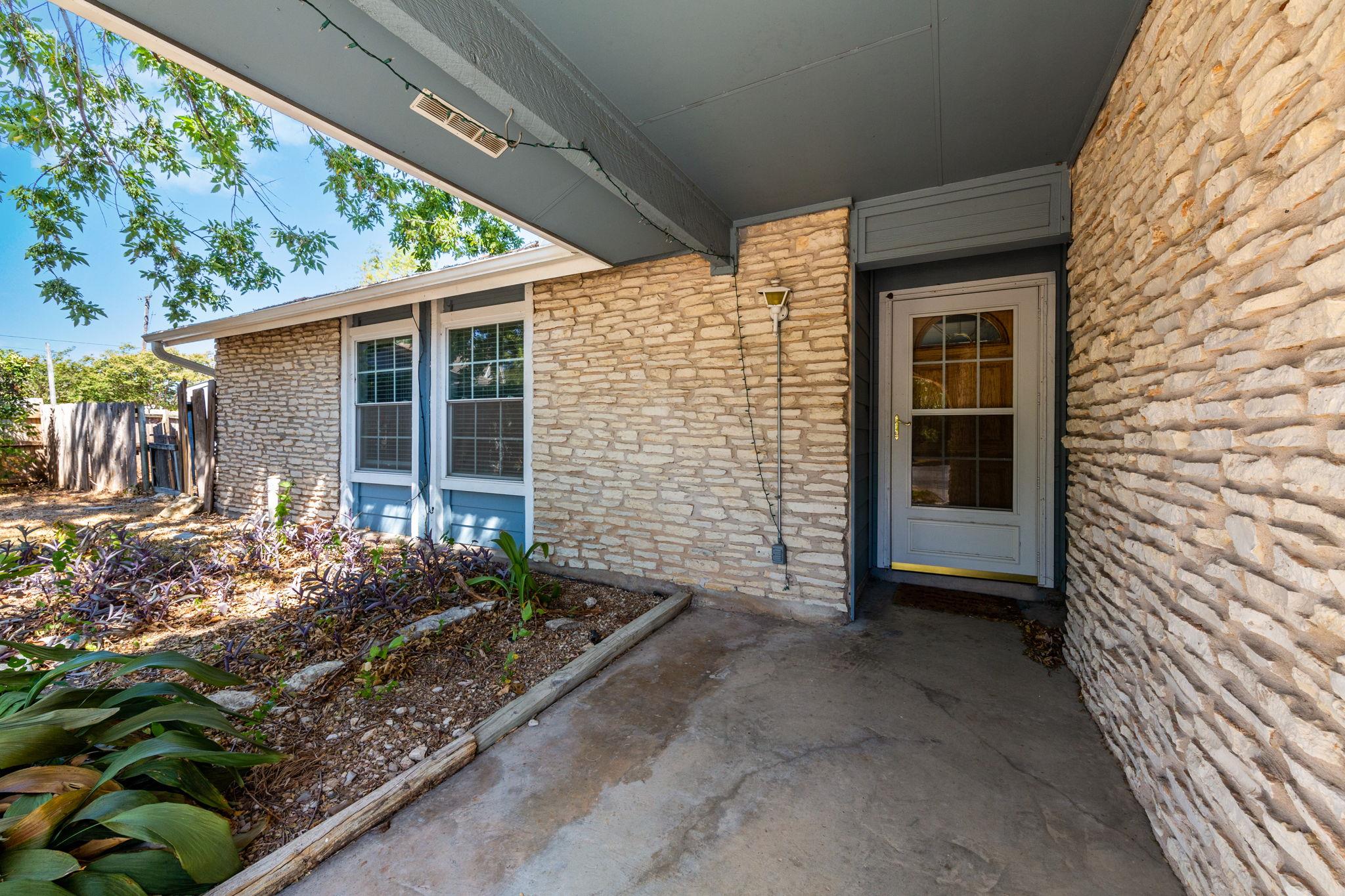1202 Wroxton Way, Round Rock, TX 78664