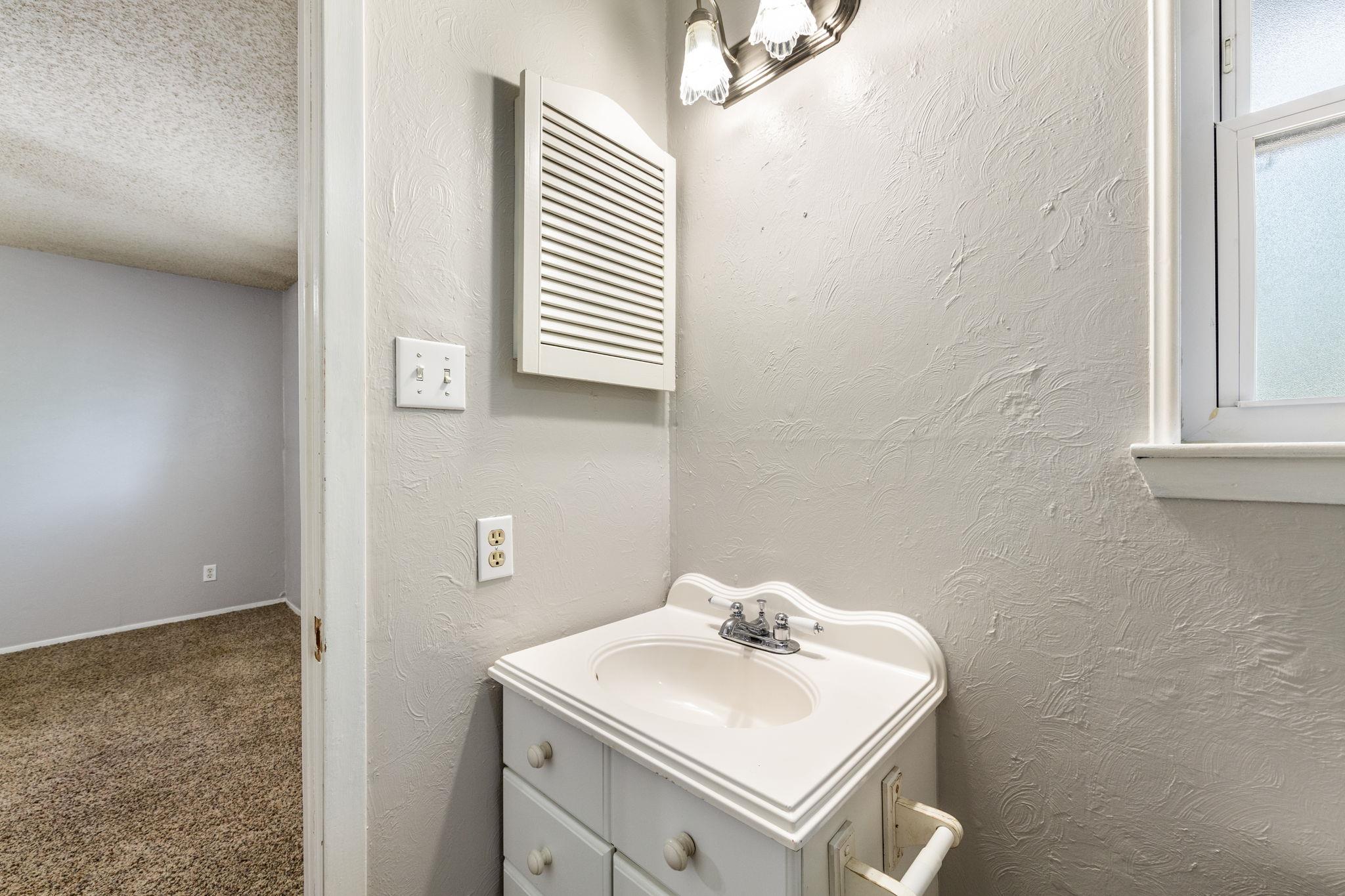 1202 Wroxton Way, Round Rock, TX 78664