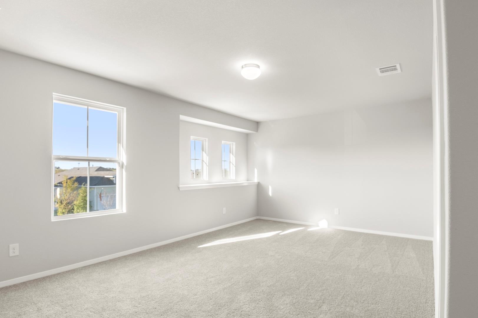 193 Lavender Ln, Elgin, TX 78621