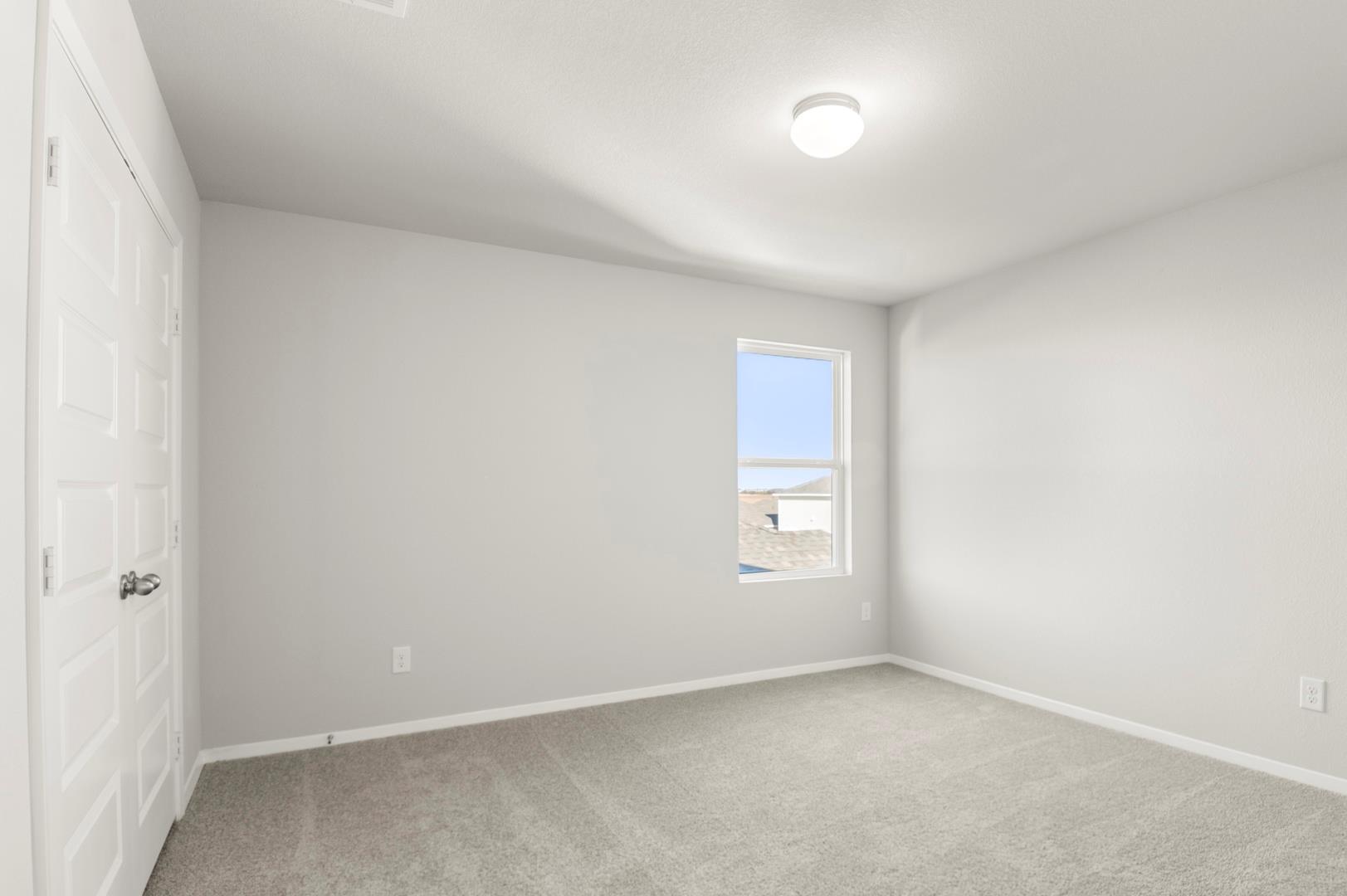 193 Lavender Ln, Elgin, TX 78621