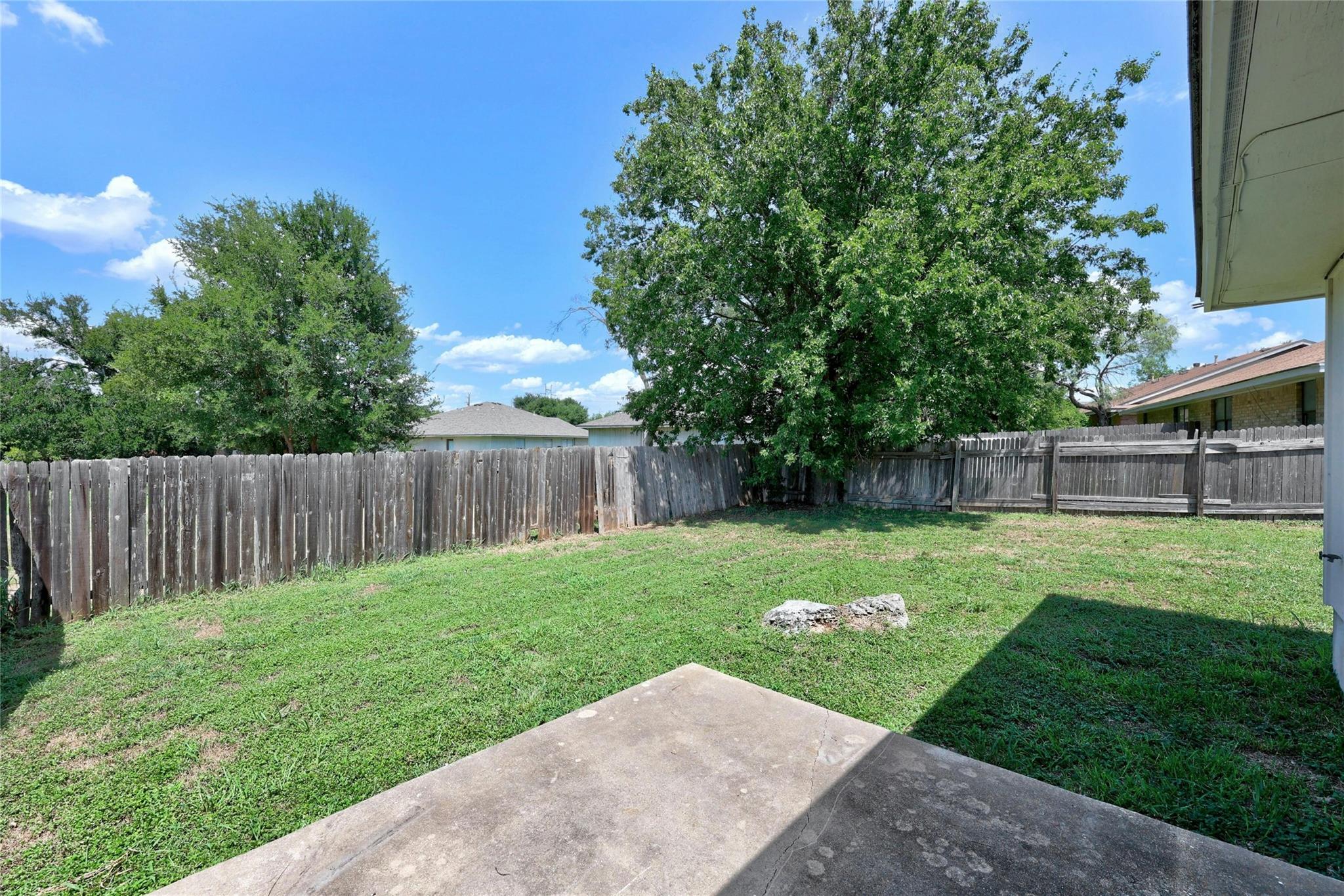 502 Rockmoor Dr # B, Georgetown, TX 78628