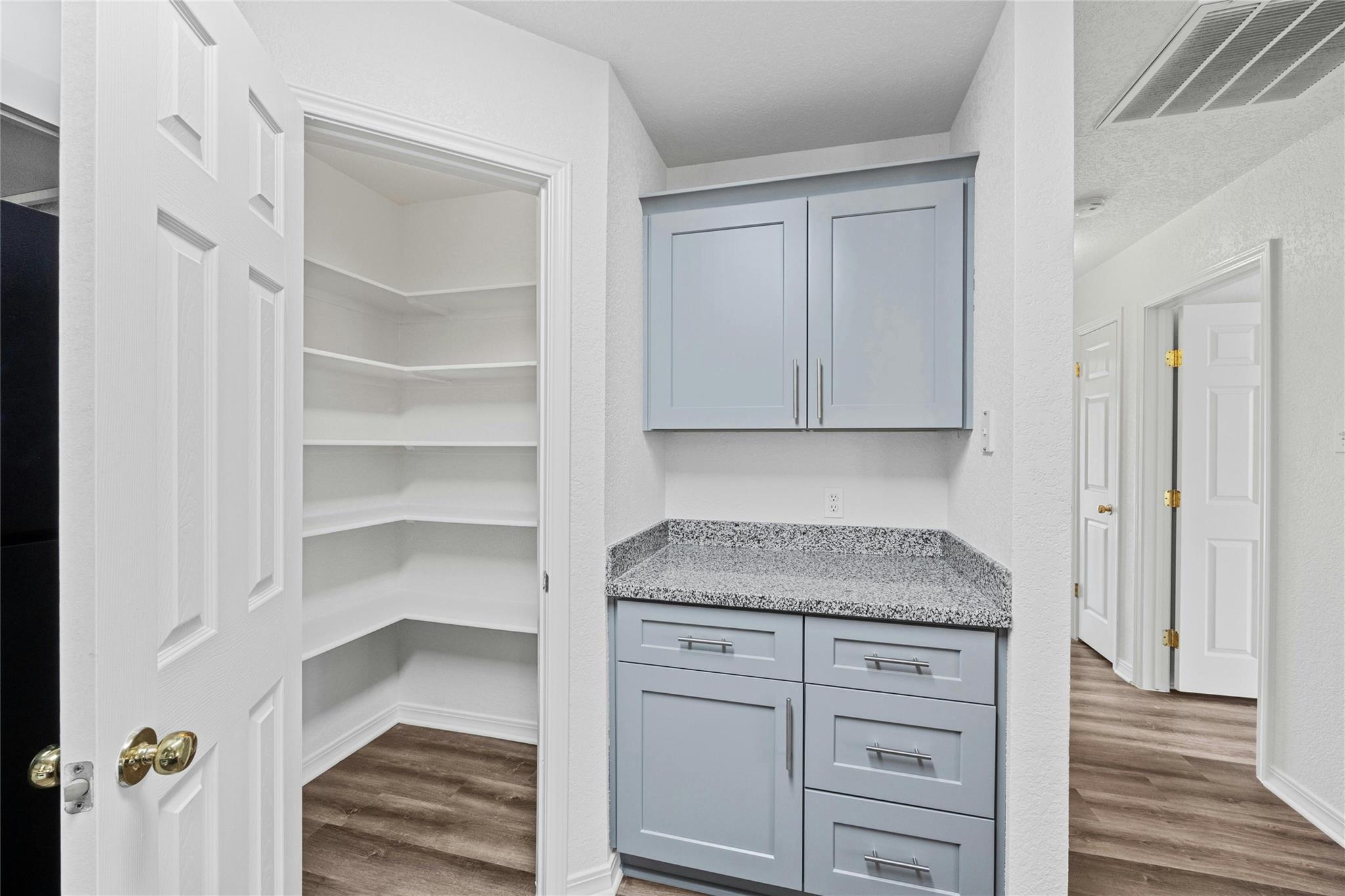 502 Rockmoor Dr # B, Georgetown, TX 78628