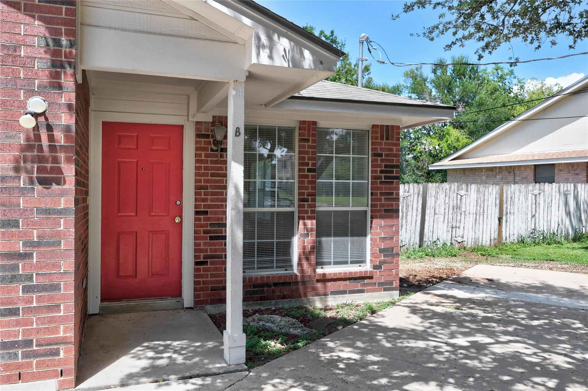 502 Rockmoor Dr # B, Georgetown, TX 78628