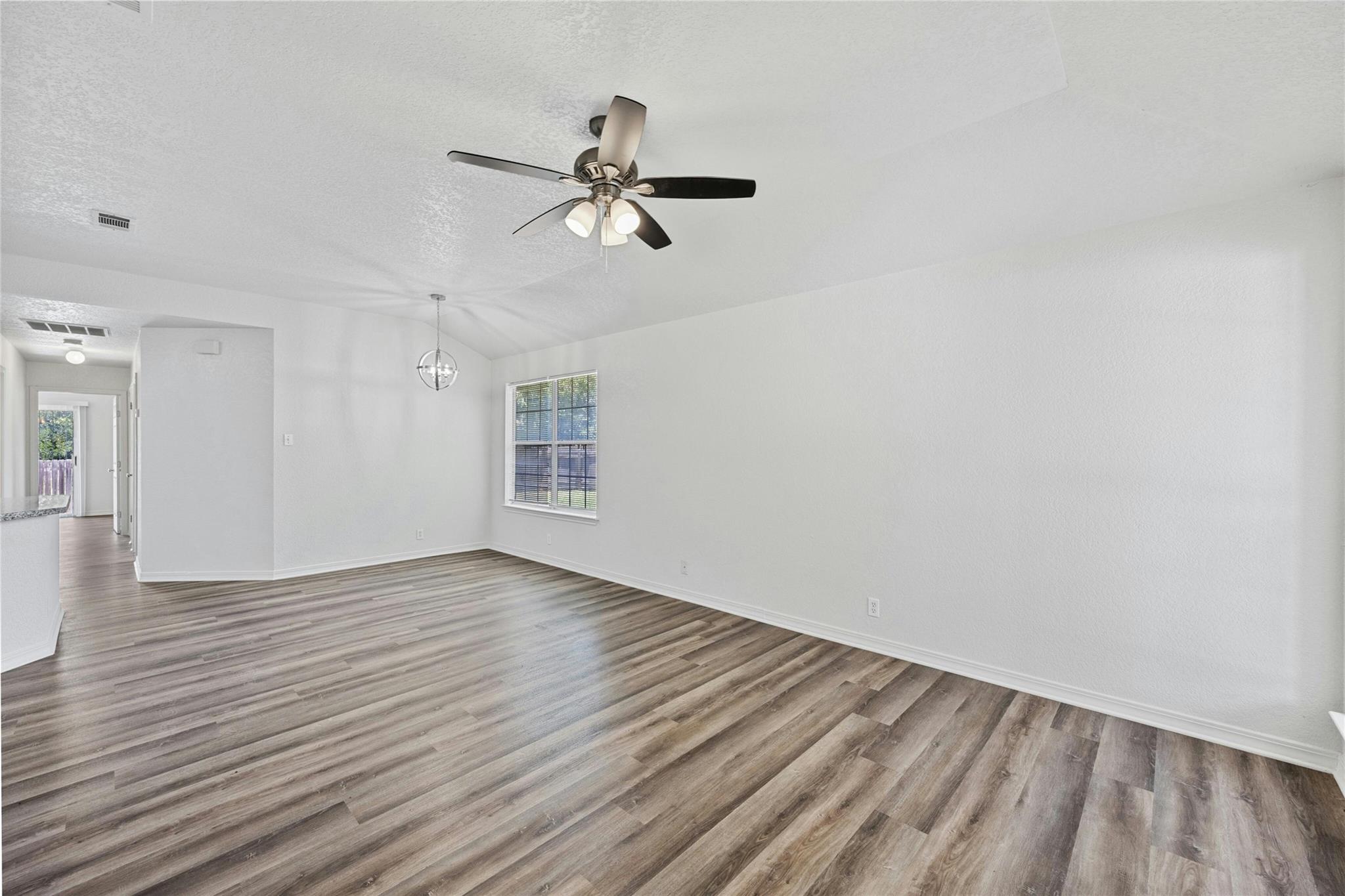 502 Rockmoor Dr # B, Georgetown, TX 78628