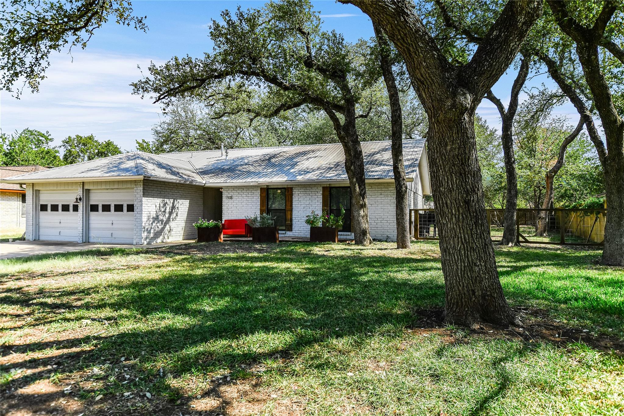 1508 Woodhill Dr, Round Rock, TX 78681