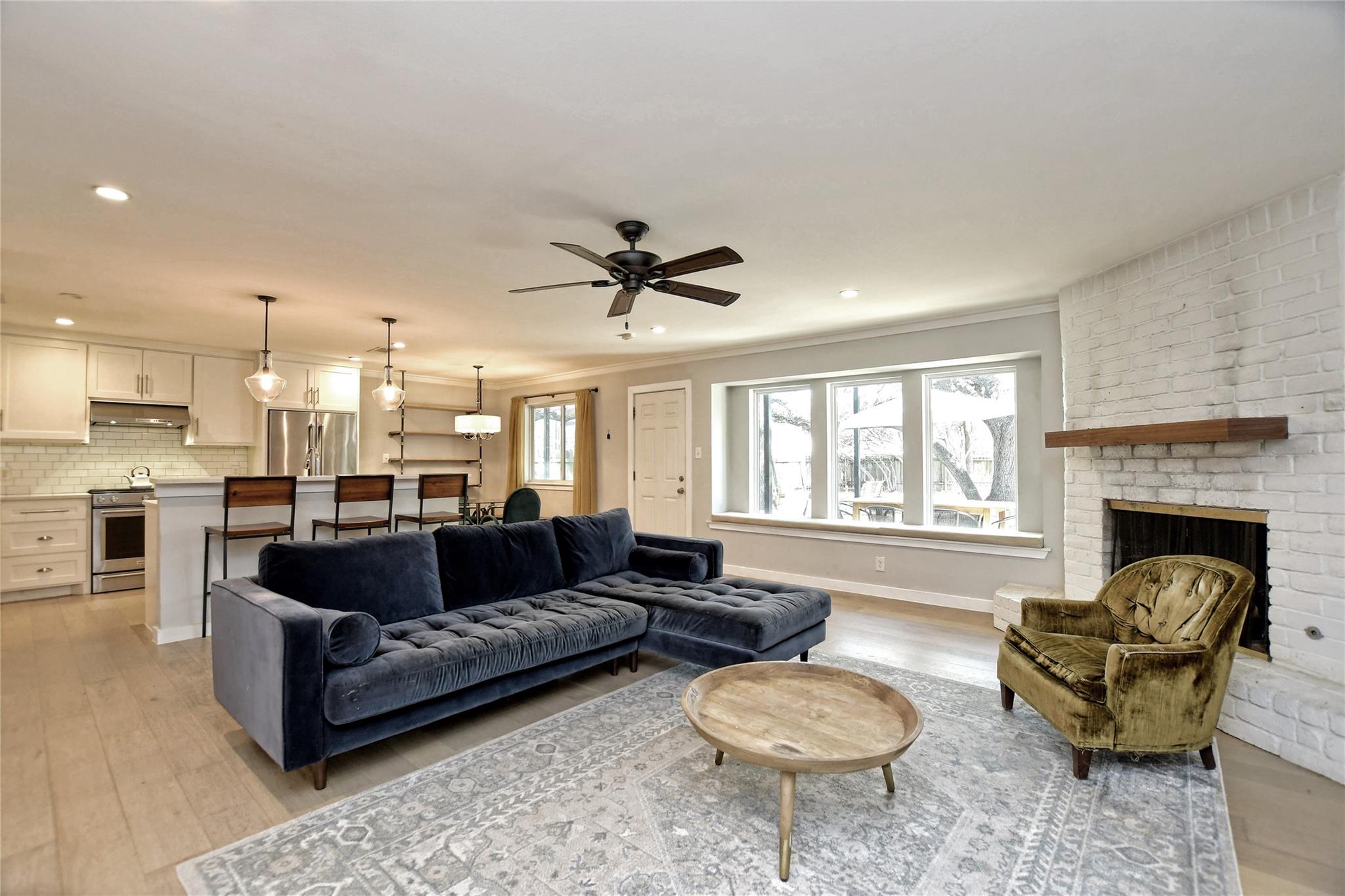 1508 Woodhill Dr, Round Rock, TX 78681