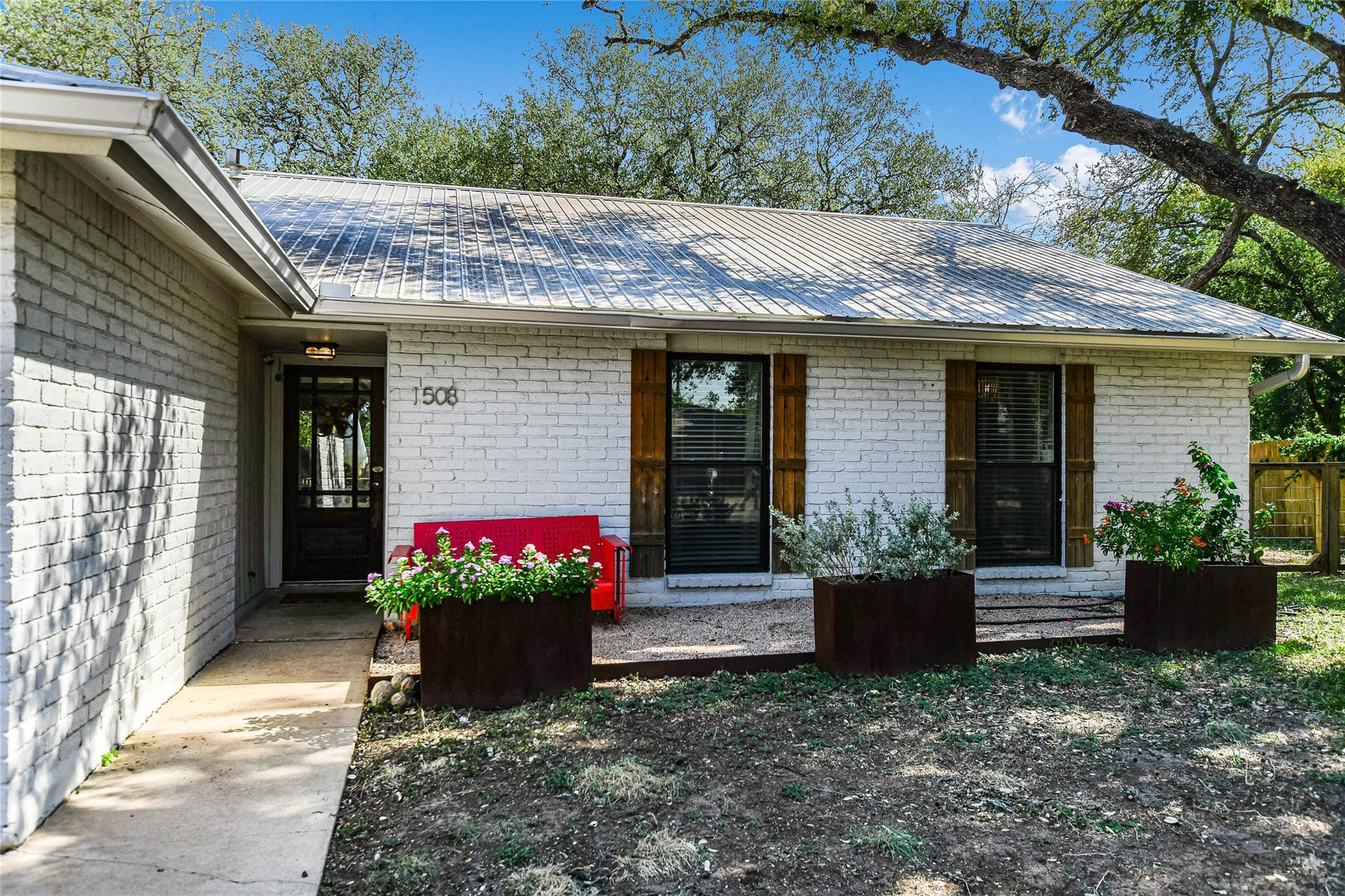 1508 Woodhill Dr, Round Rock, TX 78681