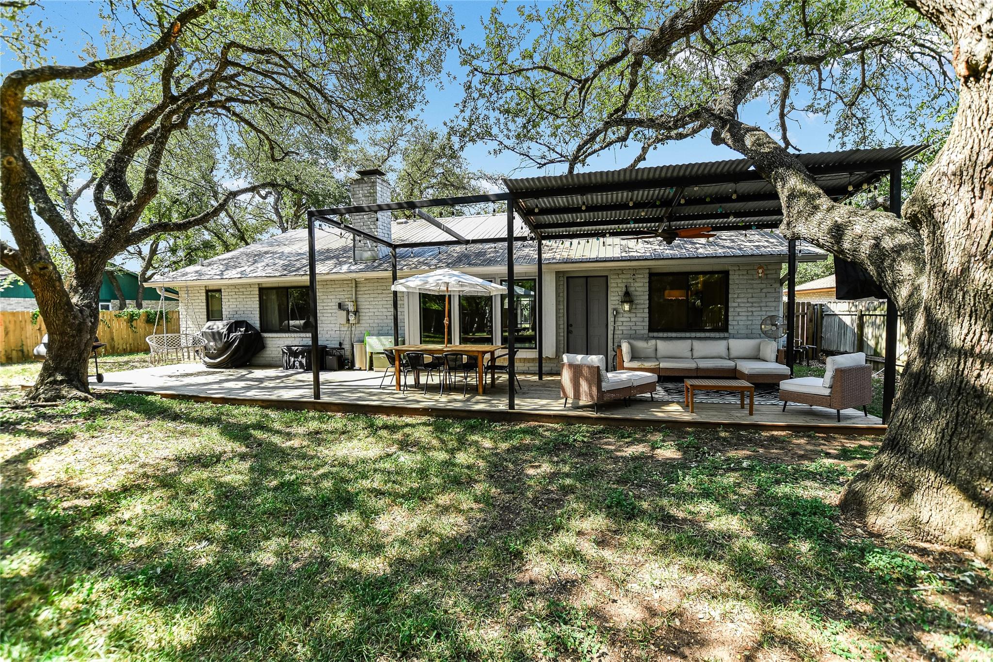 1508 Woodhill Dr, Round Rock, TX 78681