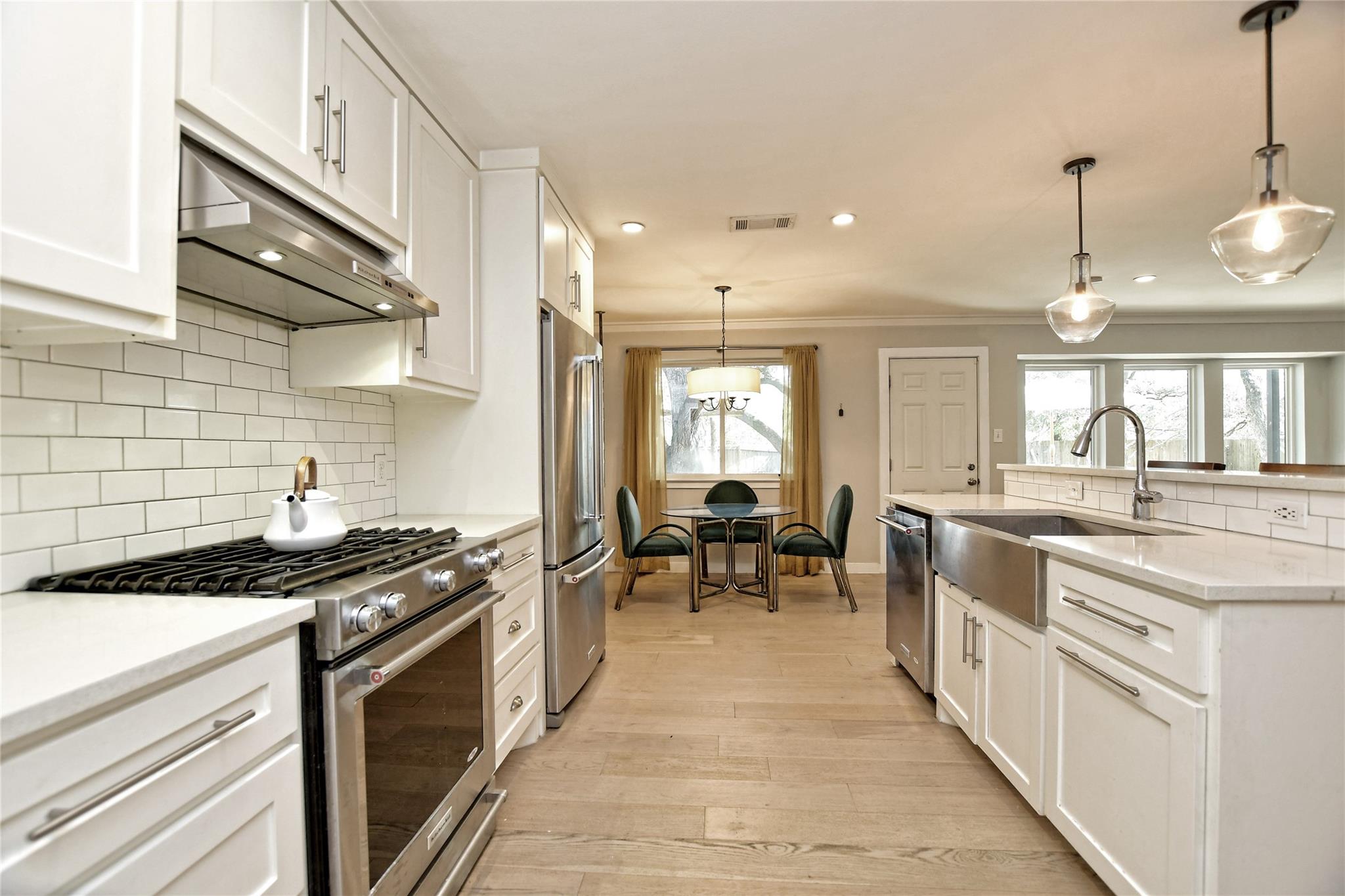 1508 Woodhill Dr, Round Rock, TX 78681