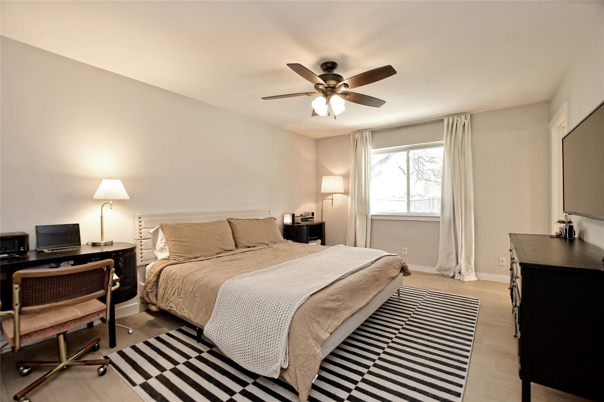 1508 Woodhill Dr, Round Rock, TX 78681