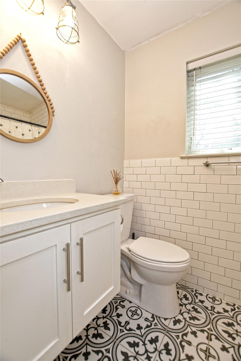 1508 Woodhill Dr, Round Rock, TX 78681