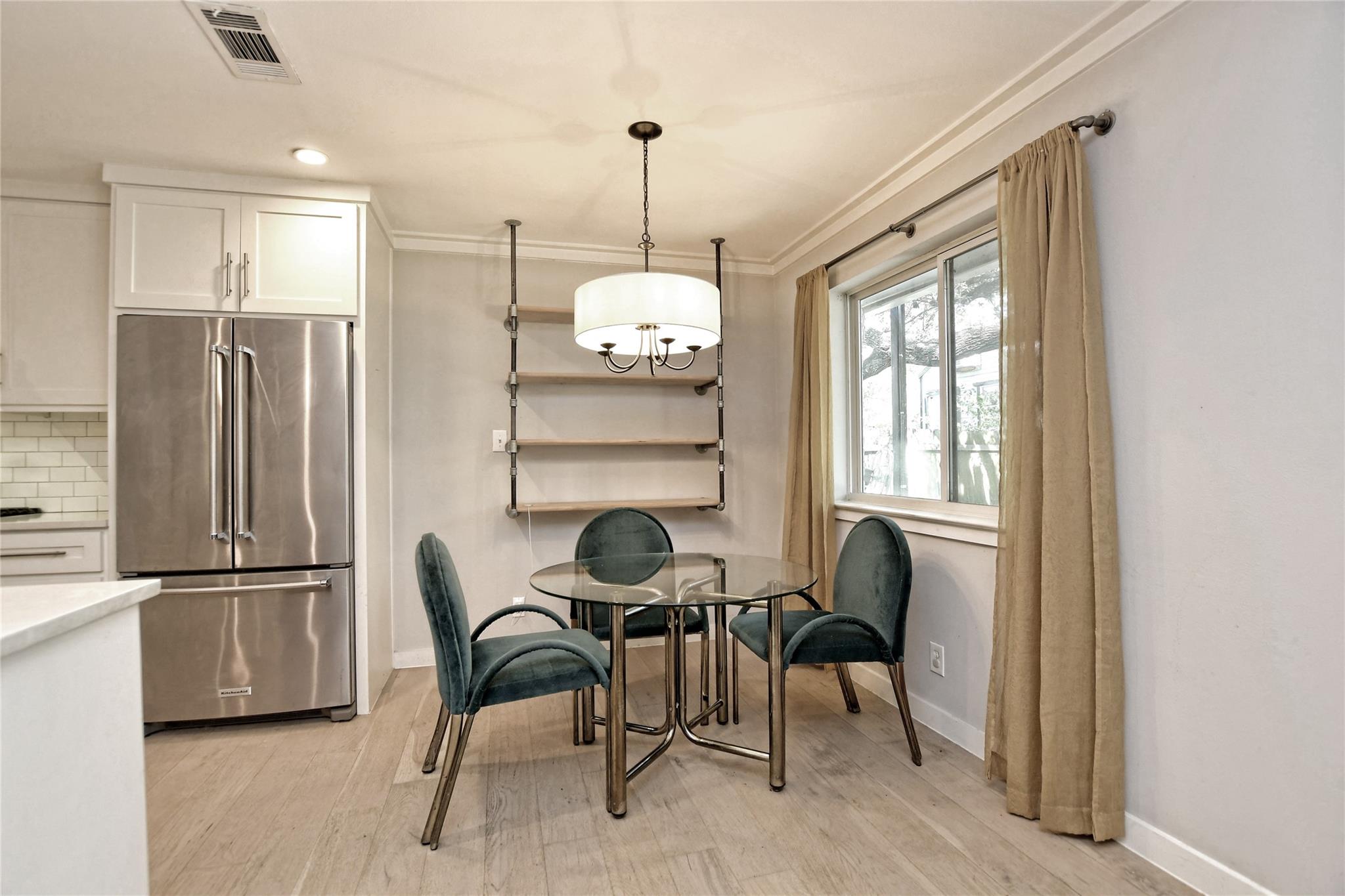 1508 Woodhill Dr, Round Rock, TX 78681