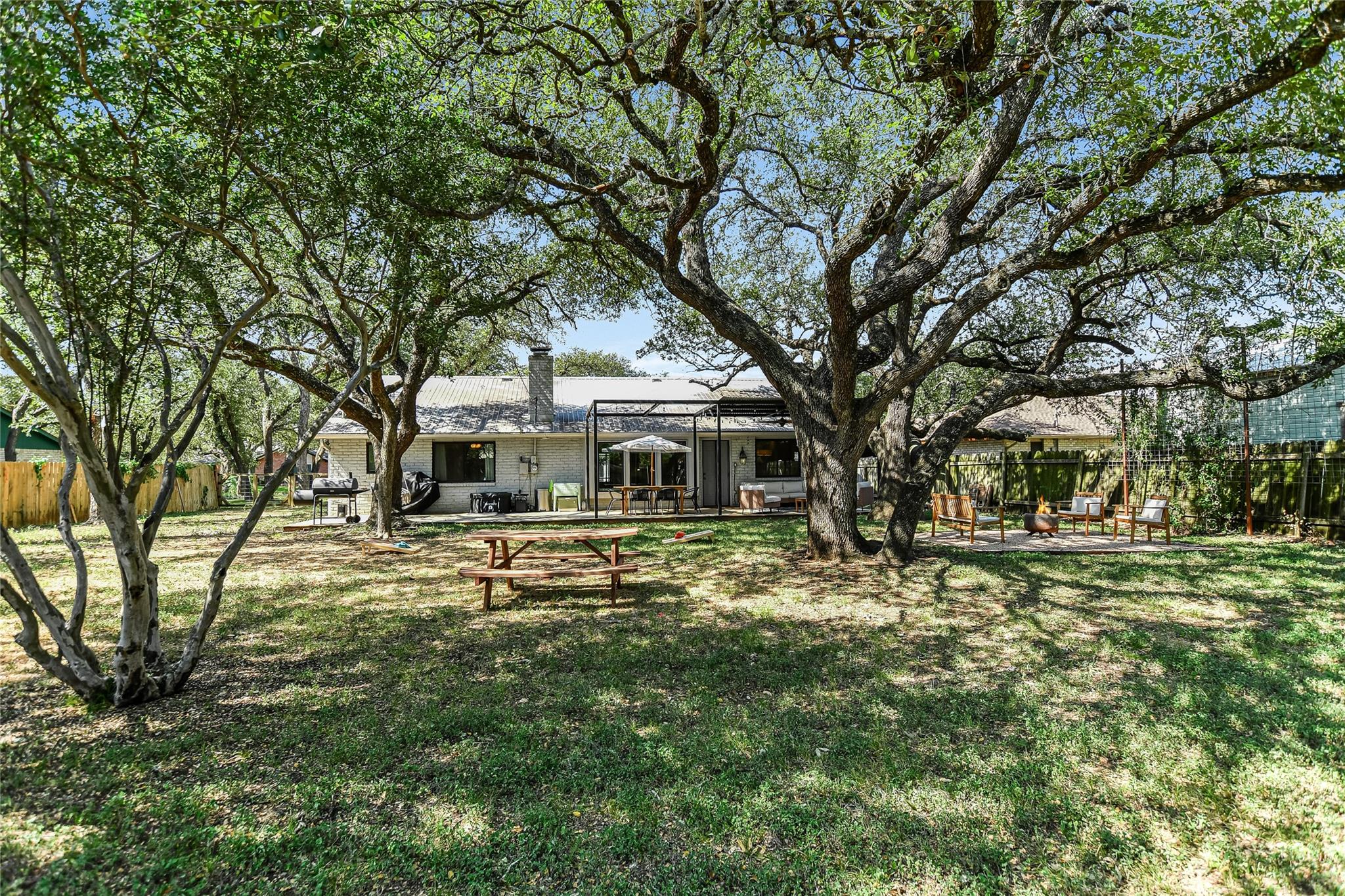 1508 Woodhill Dr, Round Rock, TX 78681