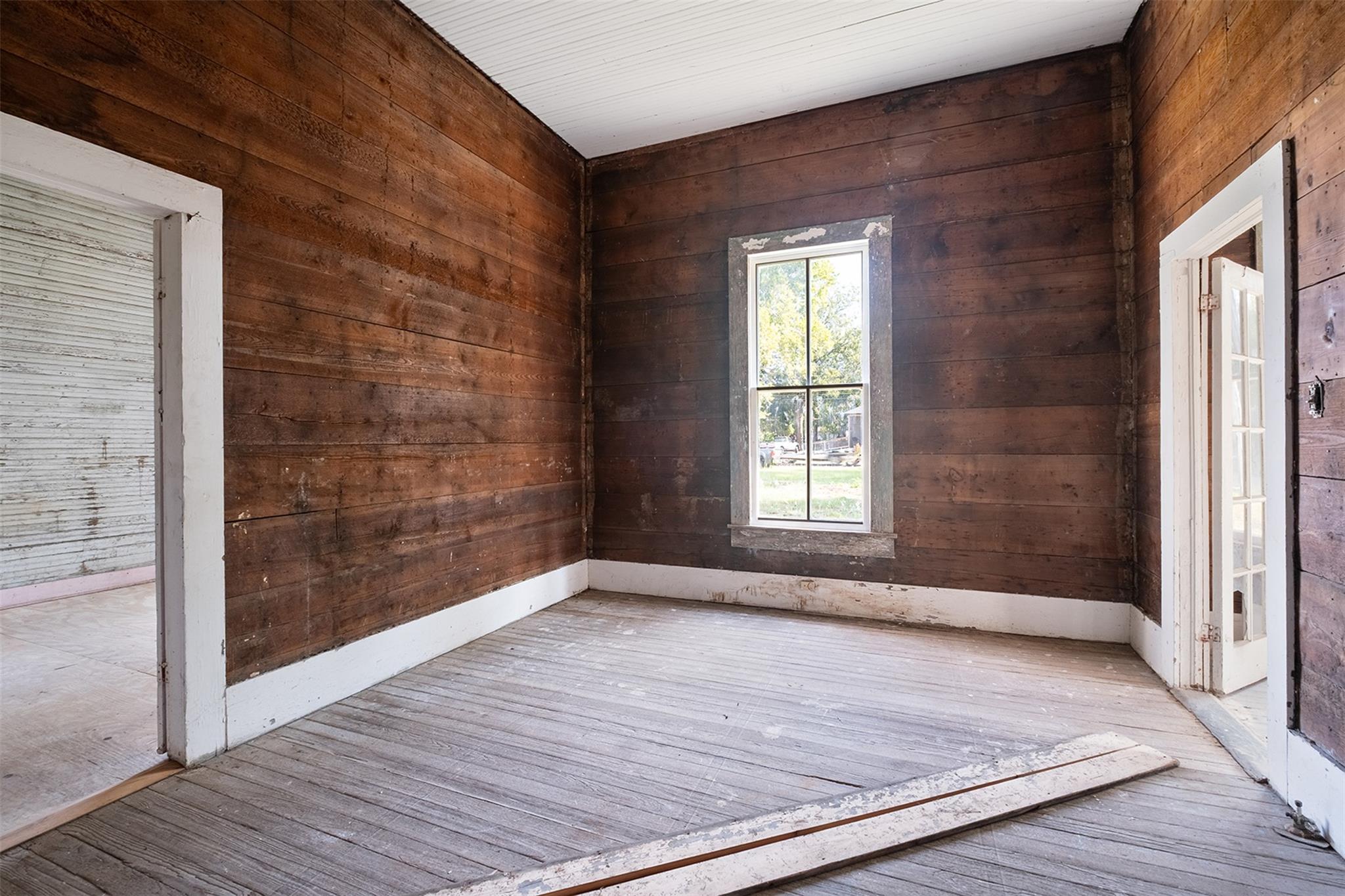 302 Washington St, Smithville, TX 78957