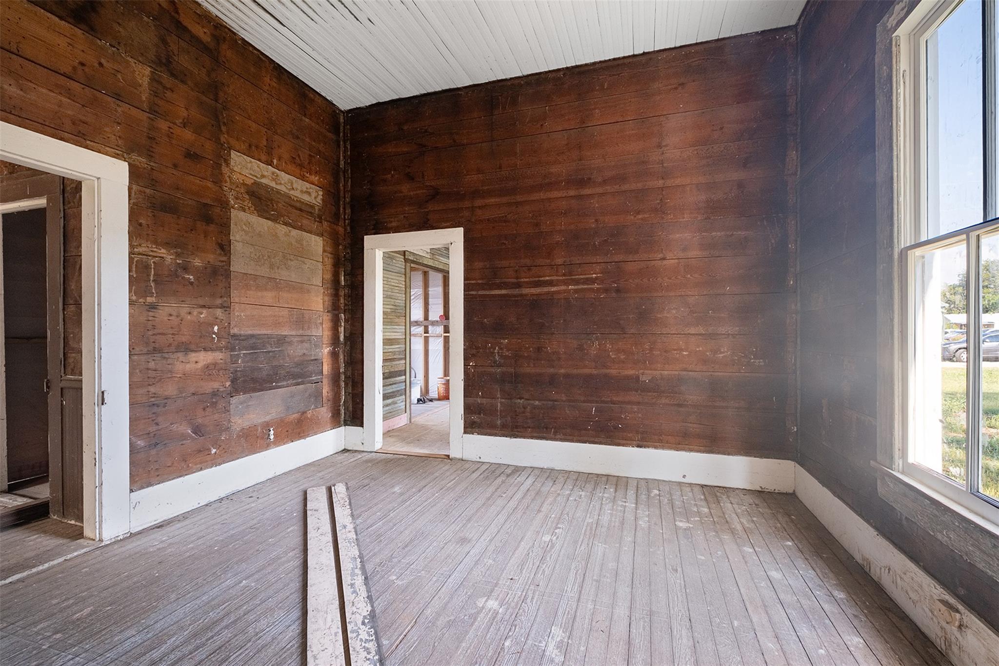 302 Washington St, Smithville, TX 78957