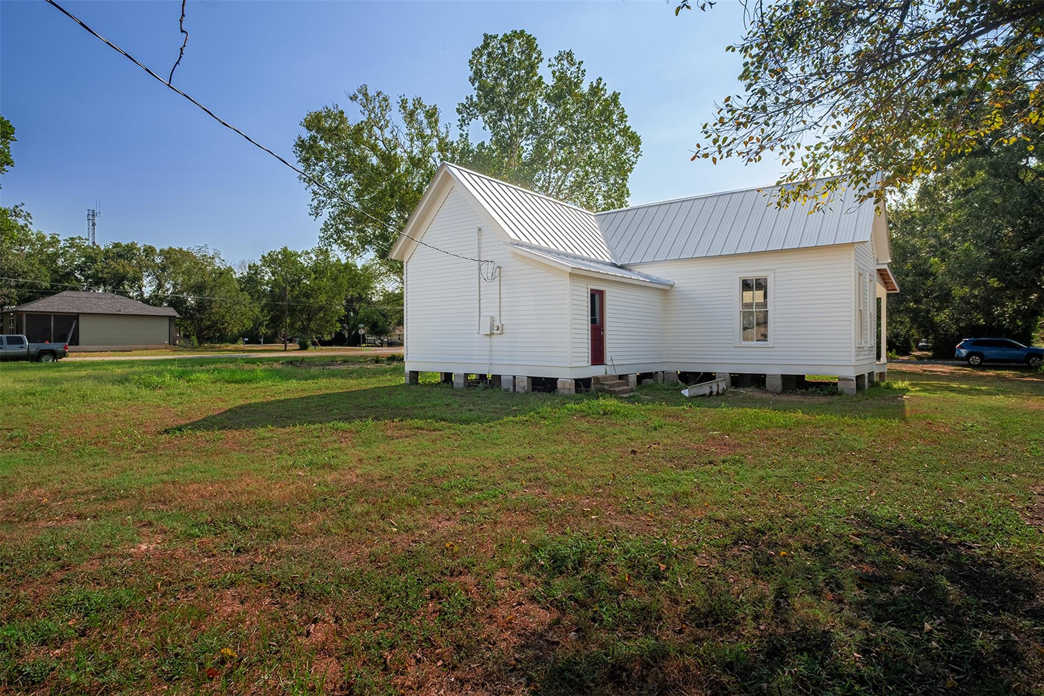 302 Washington St, Smithville, TX 78957