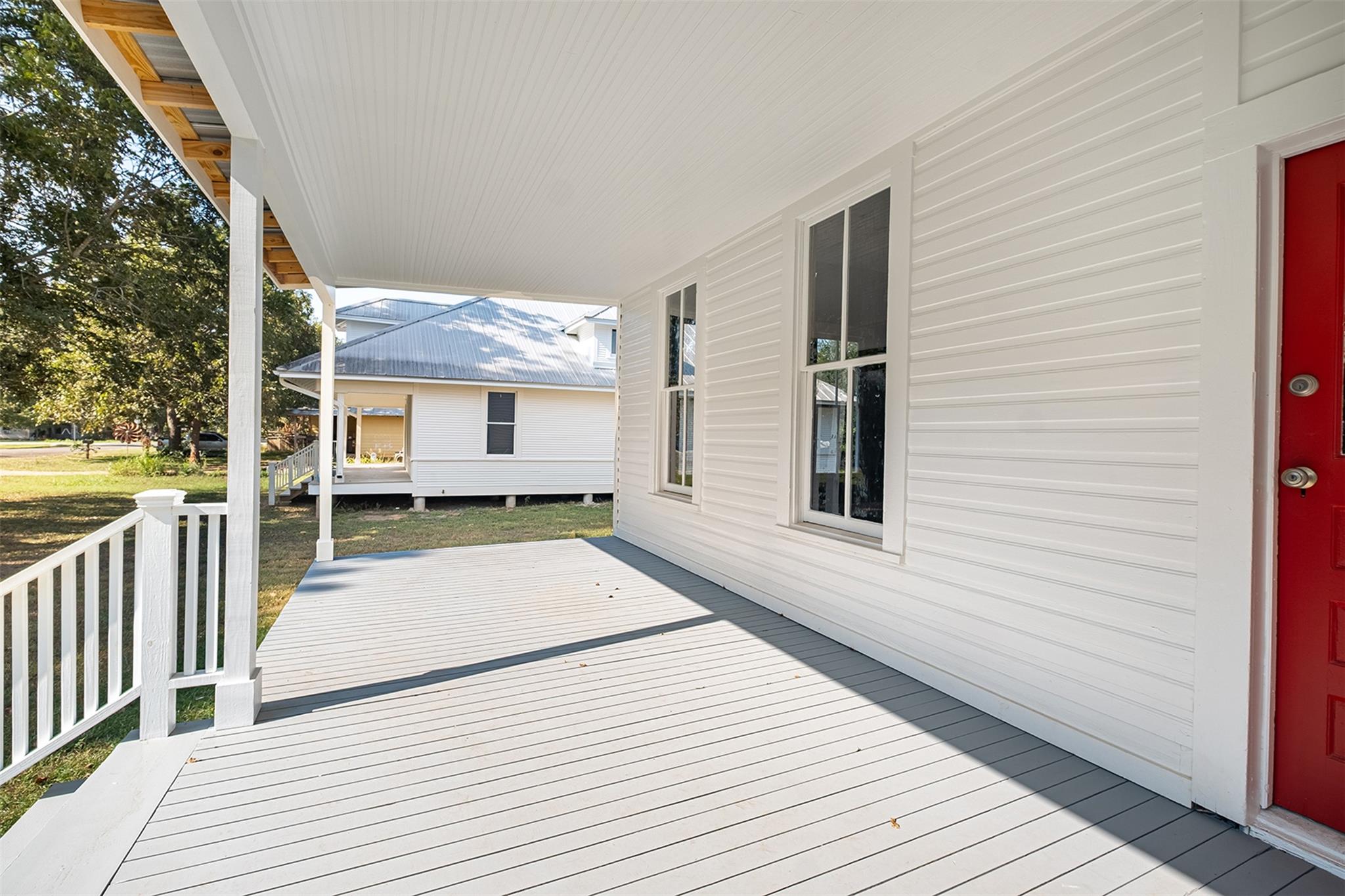 302 Washington St, Smithville, TX 78957