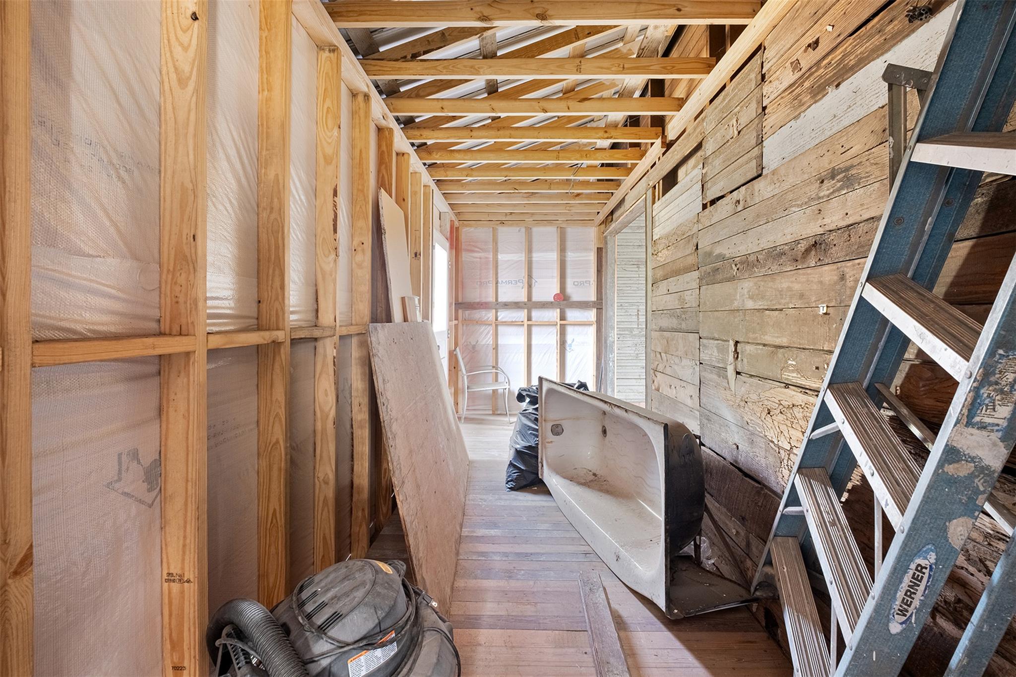 302 Washington St, Smithville, TX 78957