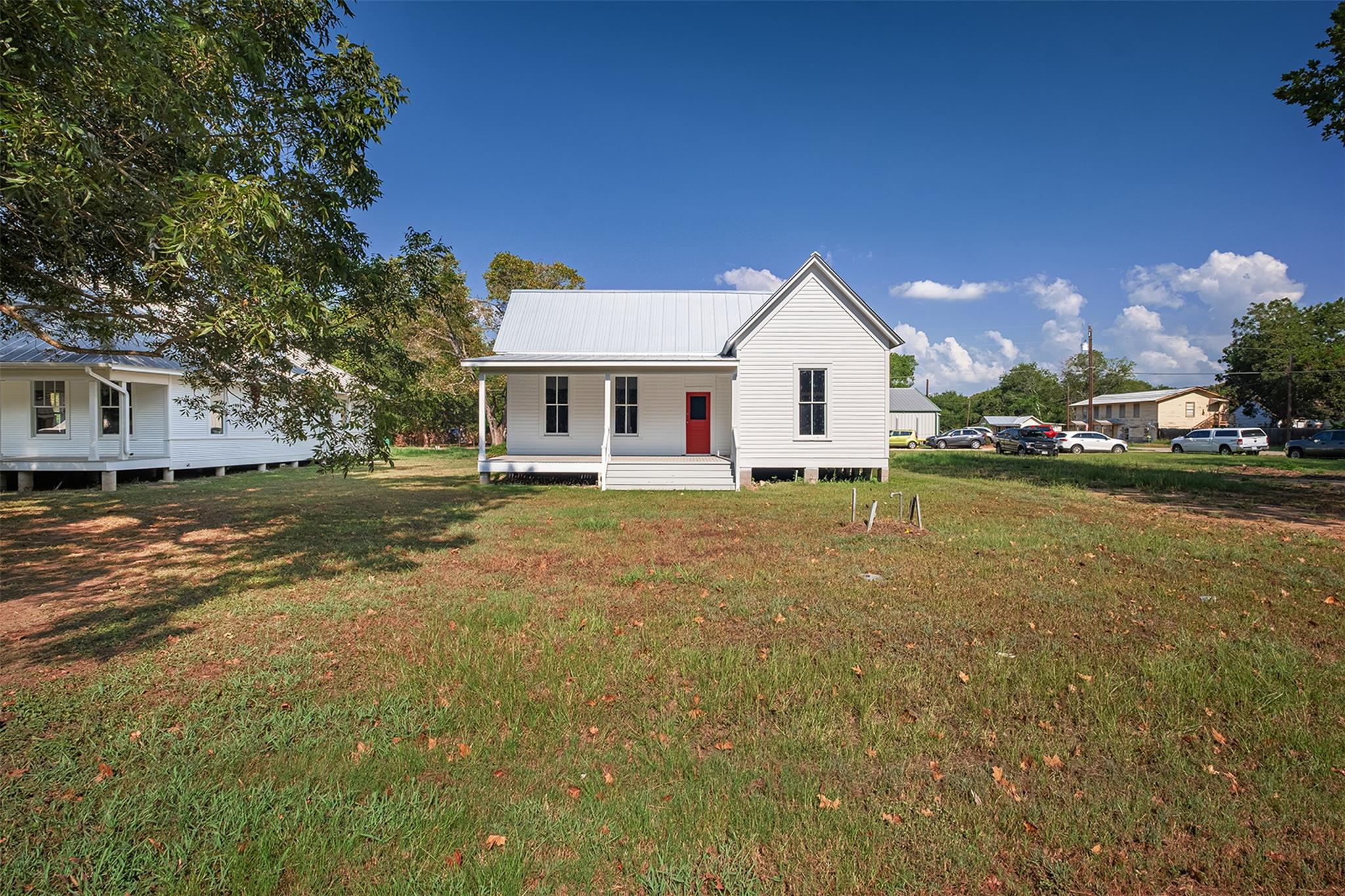 302 Washington St, Smithville, TX 78957