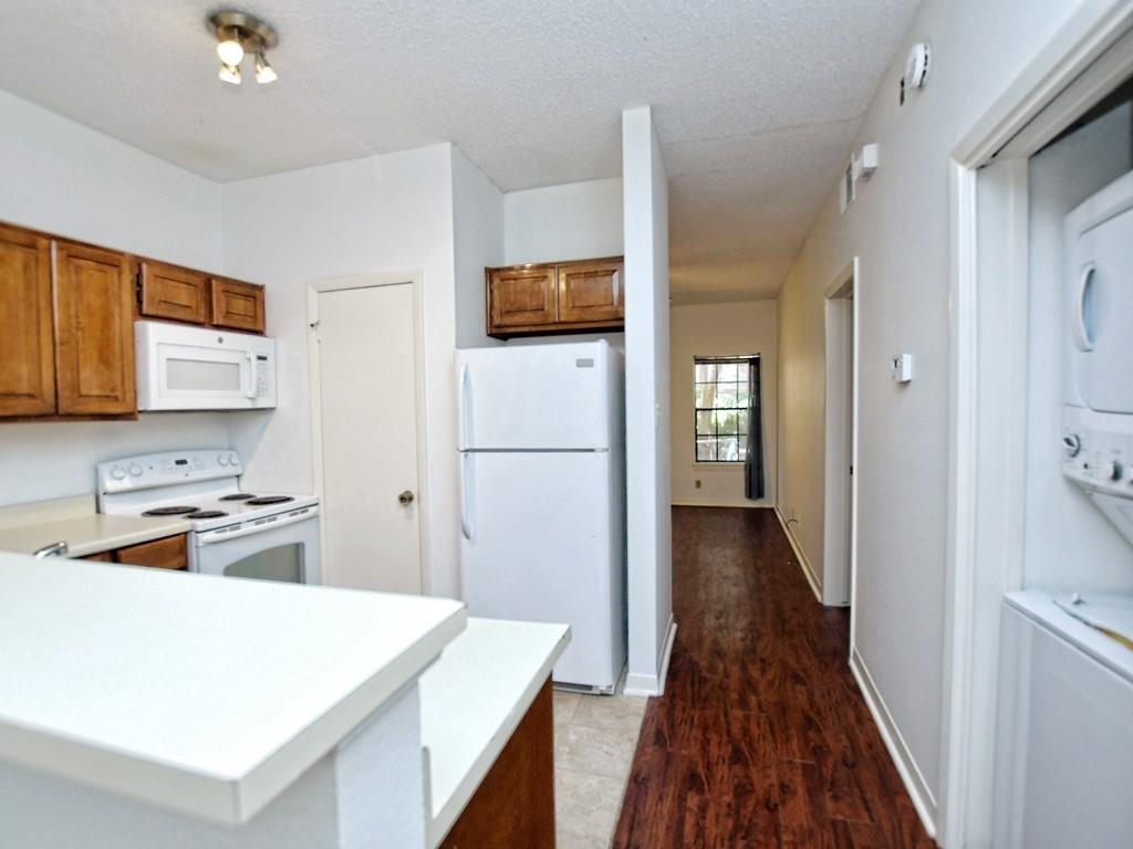 2216 San Gabriel St # 105, Austin, TX 78705