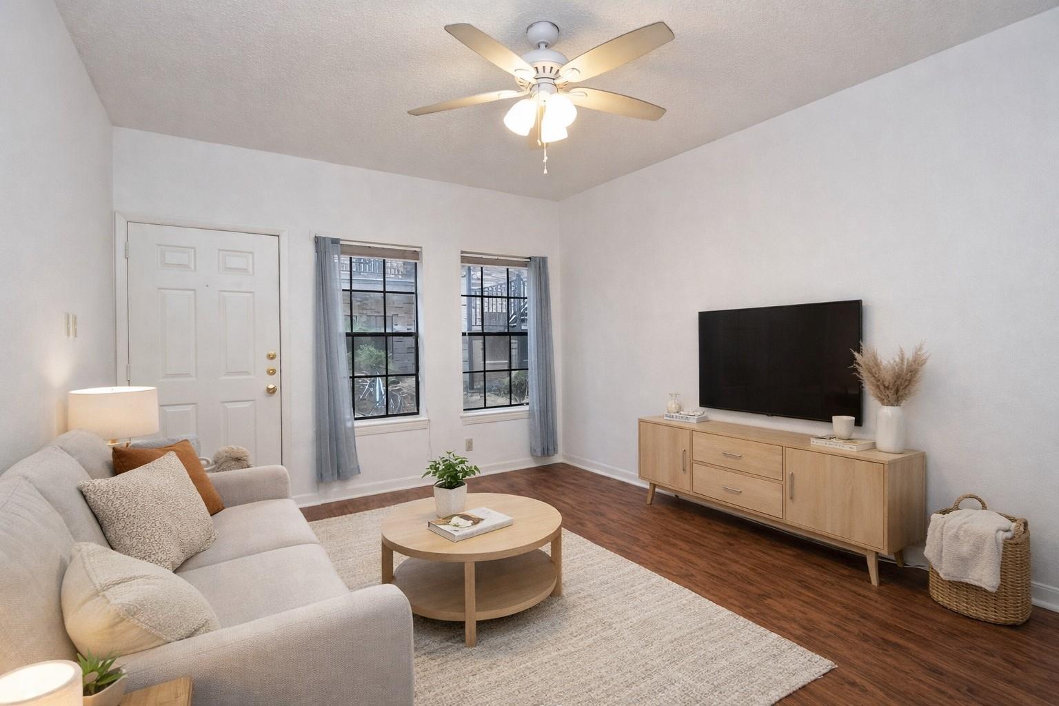 2216 San Gabriel St # 105, Austin, TX 78705