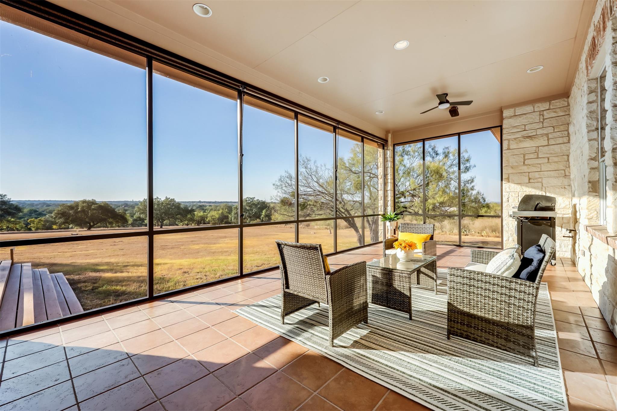 104 Running Brook Trl, Spicewood, TX 78669