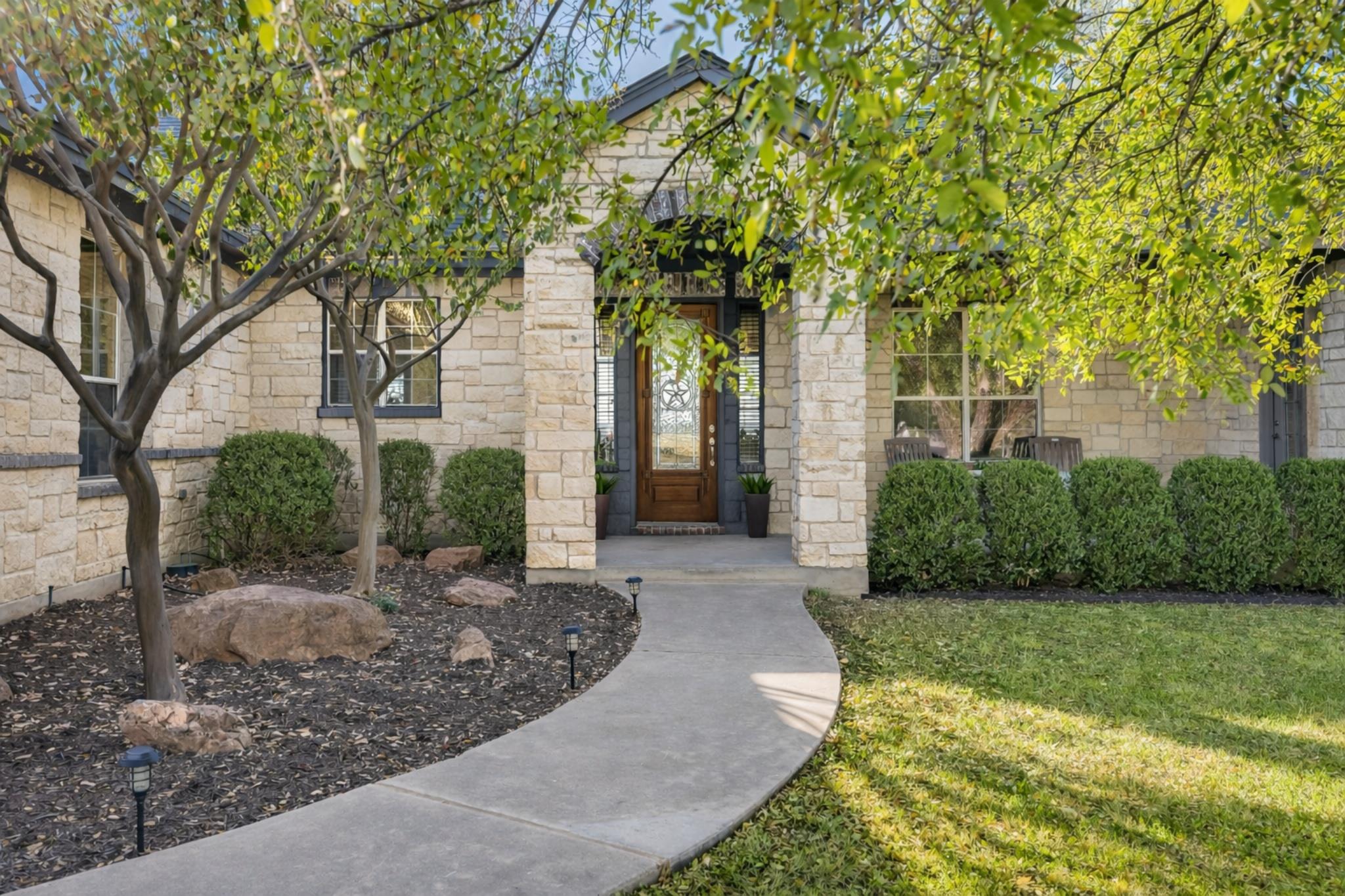 104 Running Brook Trl, Spicewood, TX 78669