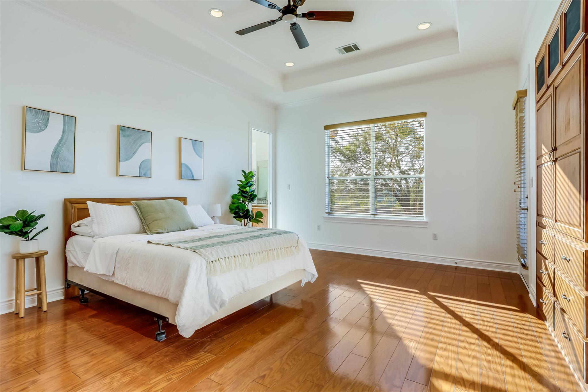 104 Running Brook Trl, Spicewood, TX 78669