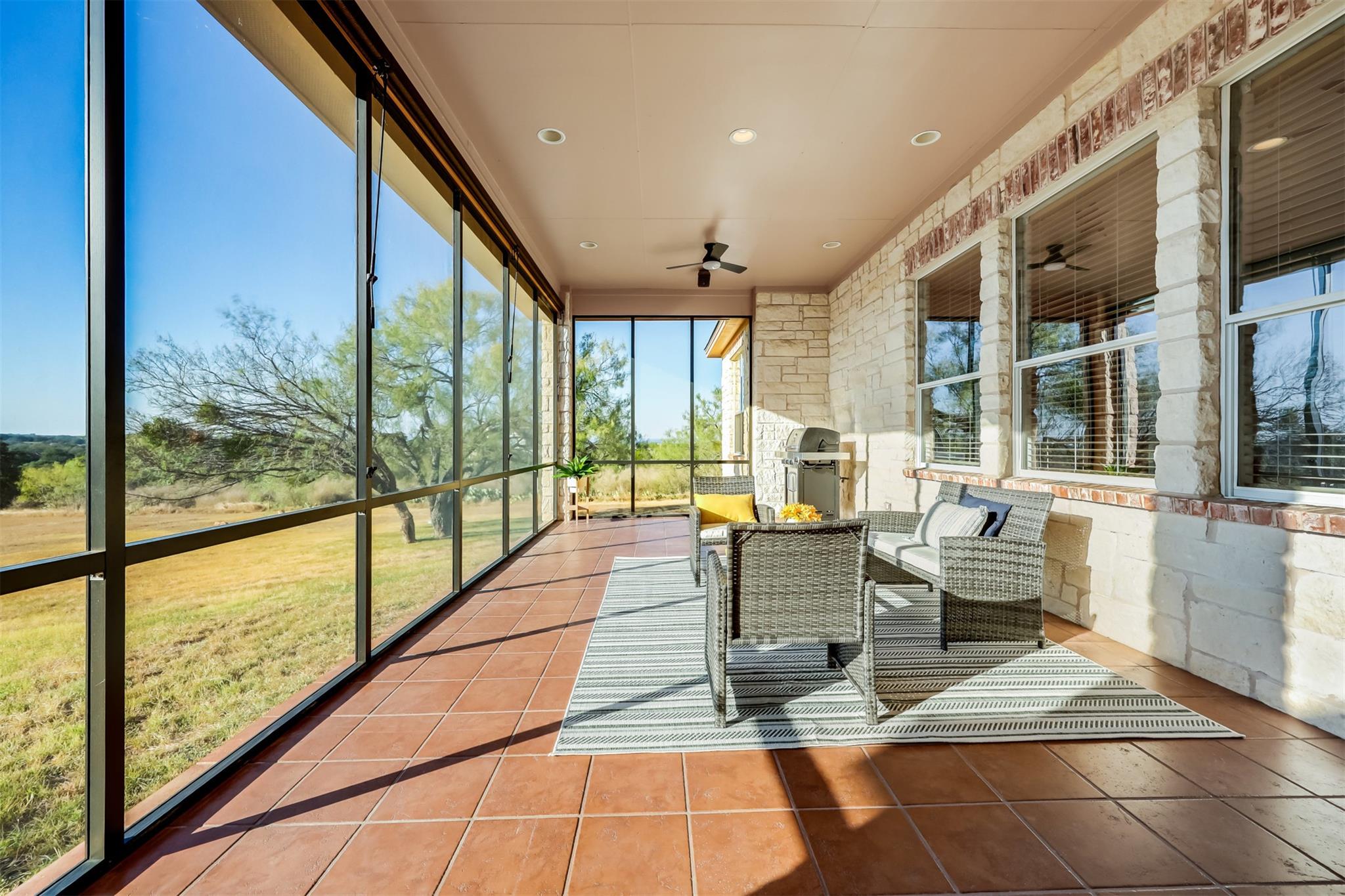 104 Running Brook Trl, Spicewood, TX 78669