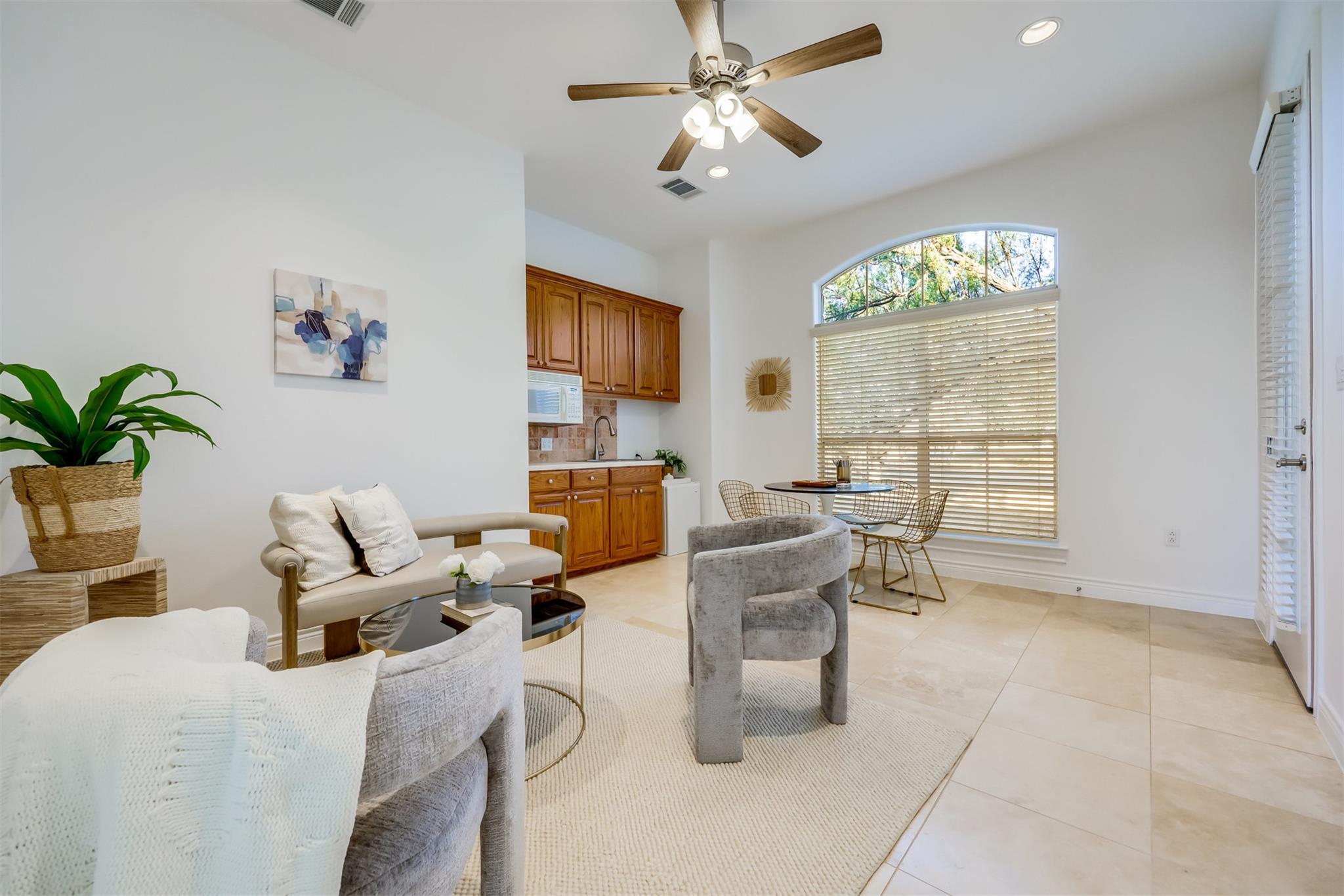 104 Running Brook Trl, Spicewood, TX 78669