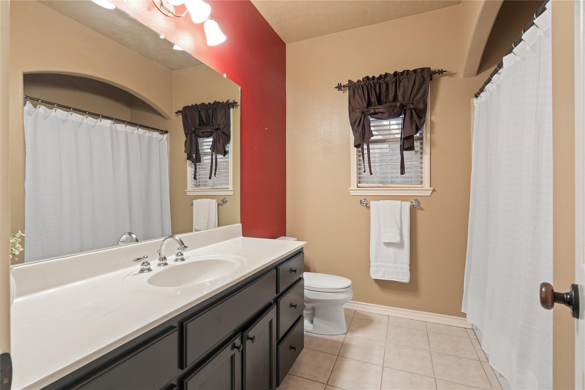 2300 Willow Ln, Taylor, TX 76574