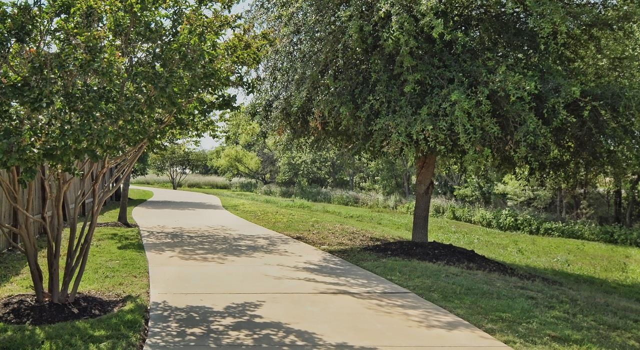 19513 Erna Dr, Pflugerville, TX 78660