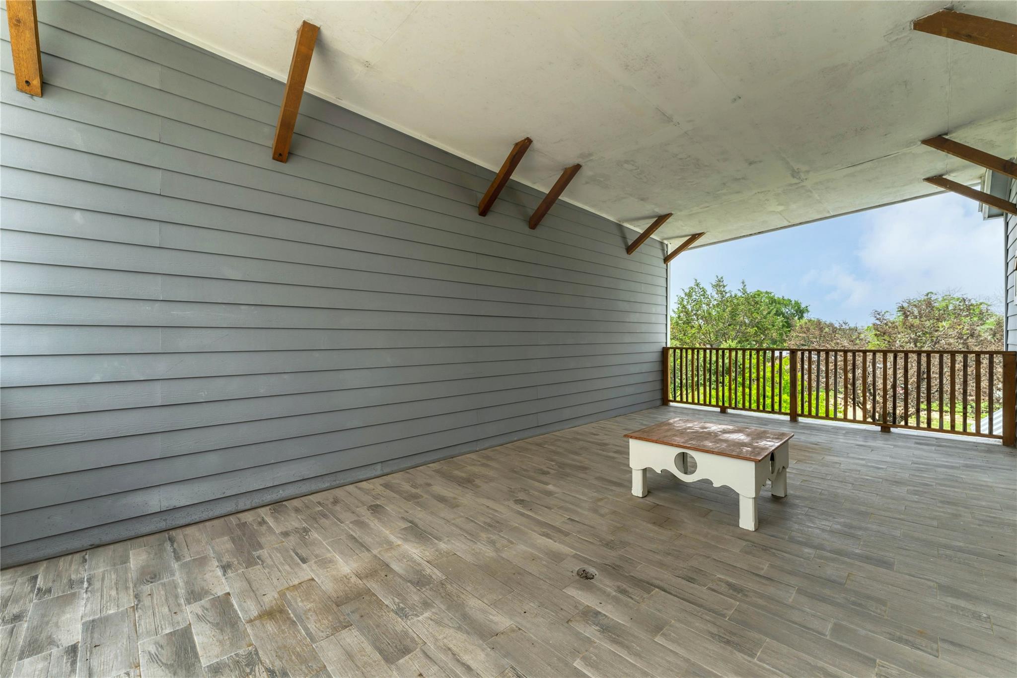 893 E Mather St, New Braunfels, TX 78130