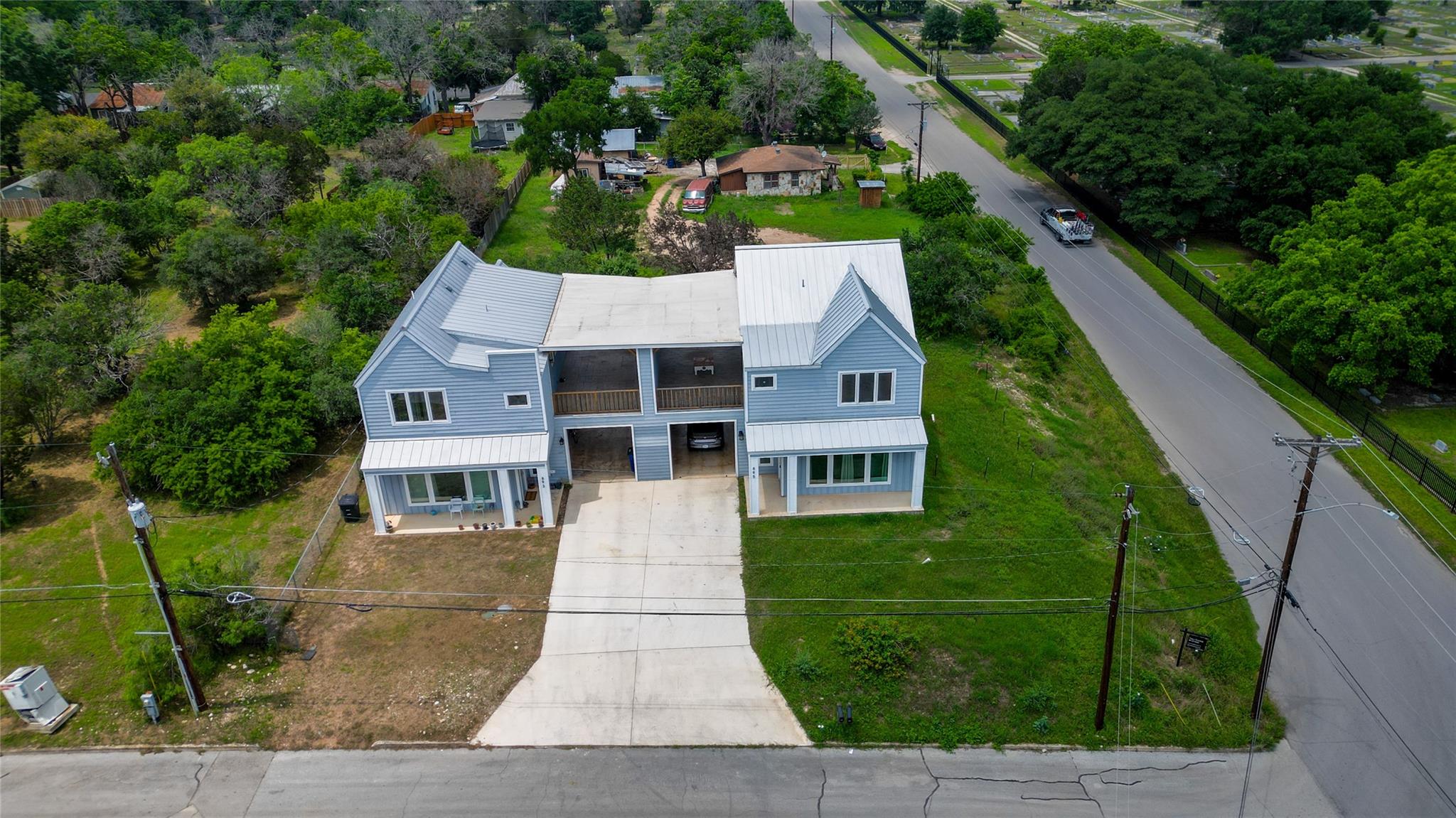 893 E Mather St, New Braunfels, TX 78130
